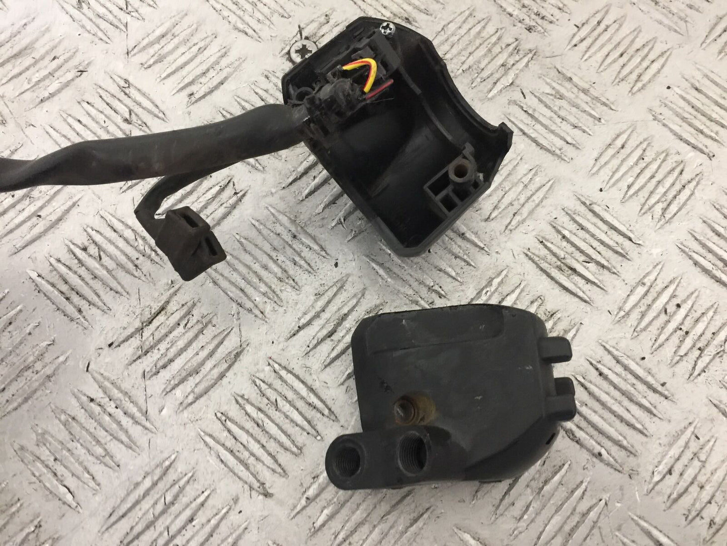 HONDA CB125 F CB 125 F RIGHT SWITCH GEAR YEAR 2015-2020  (STOCK 866)