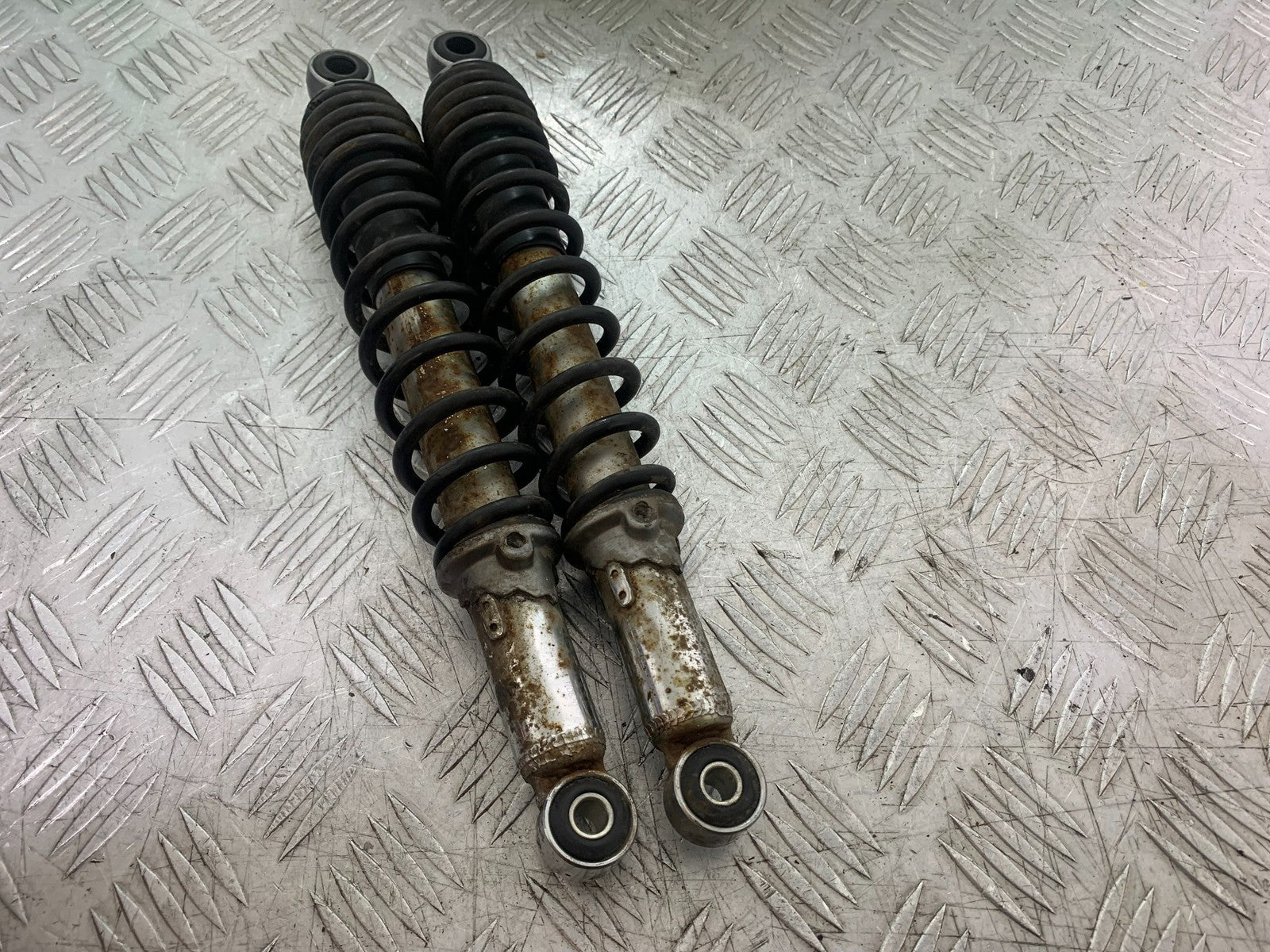 YAMAHA YS125 YS 125 REAR SHOCKS  YEAR 2017-2021 (CMB1321)