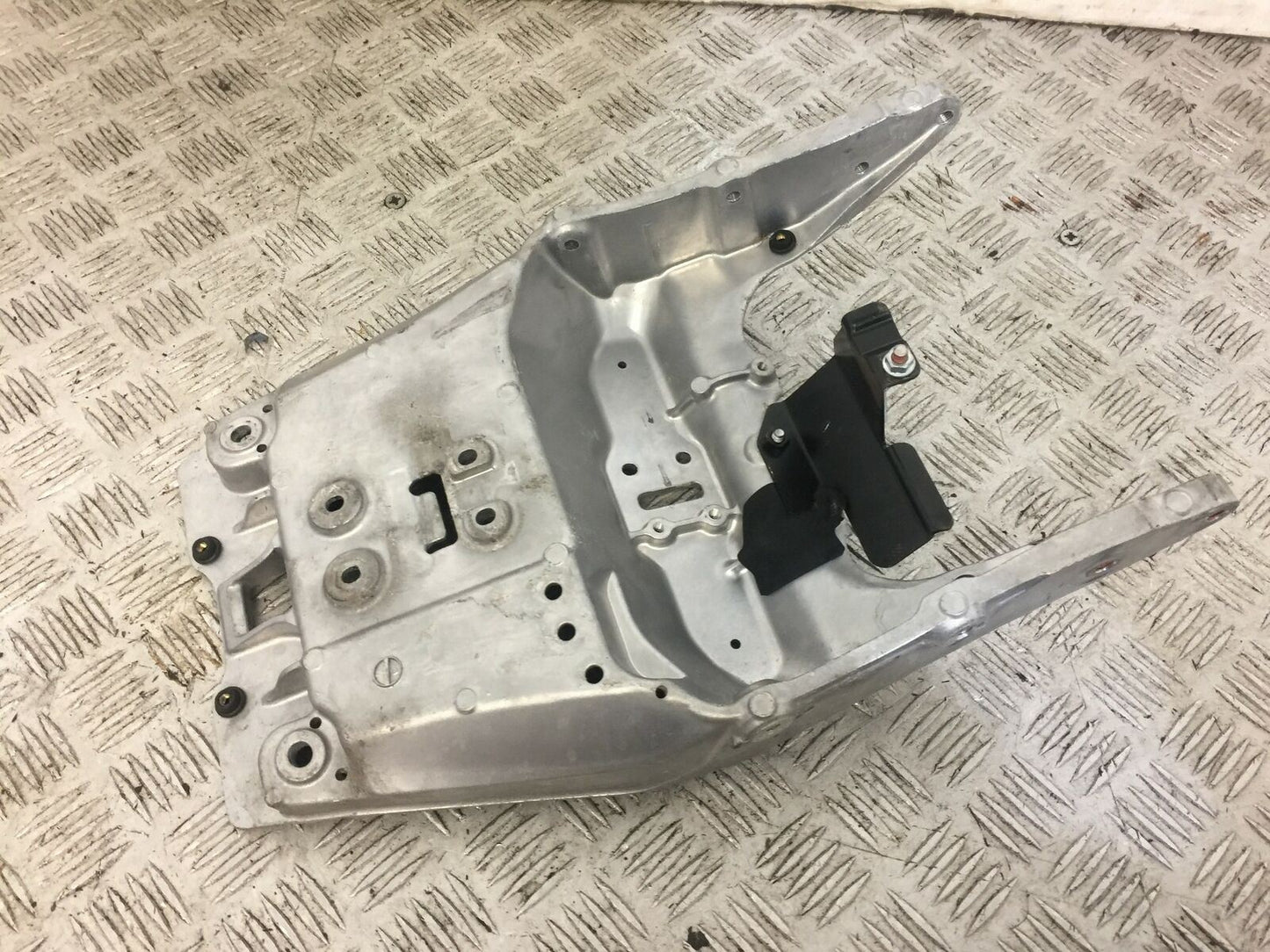KAWASAKI Z1000 SX REAR SUBFRAME  YEAR 2017 (STOCK 668)