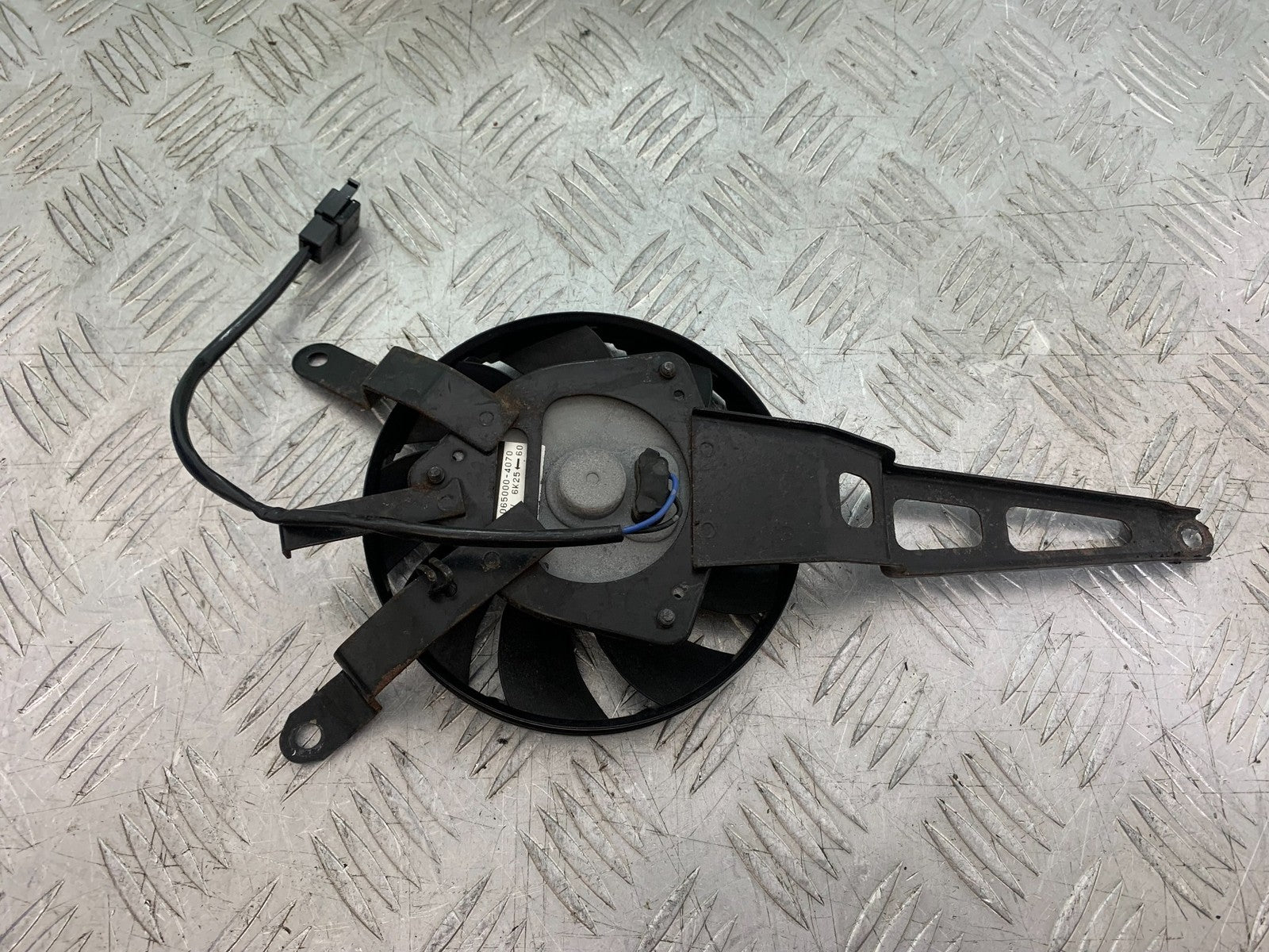 KAWASAKI ZX10R ZX10 R RADIATOR FAN   2008-2010 (CMB1301)