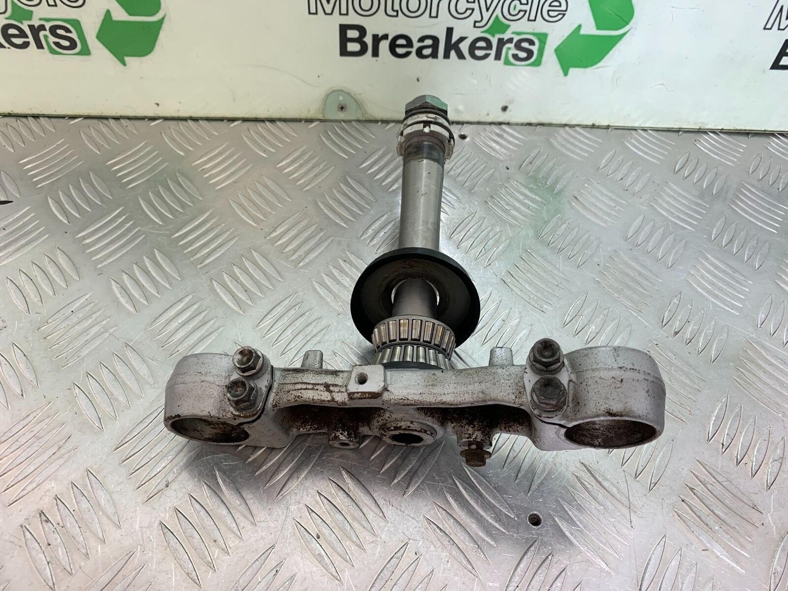 SUZUKI SV650 SV 650 BOTTOM YOKE  YEAR 2003-2006 (CMB1024)