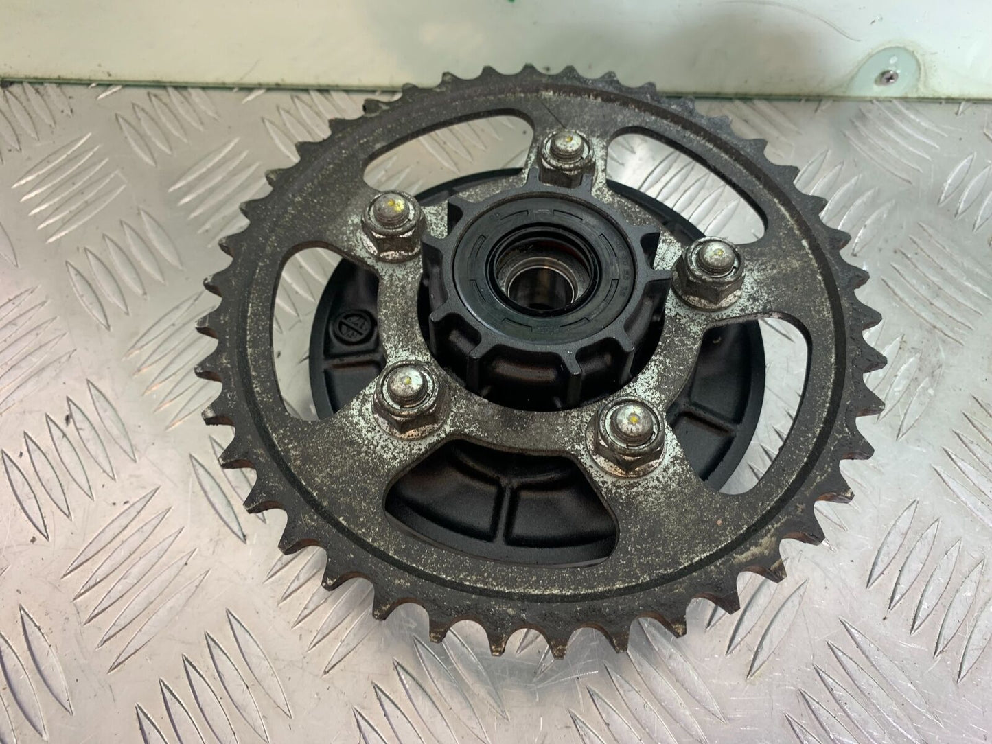 HONDA CRF1000 (DCT) AFRICA TWIN SPROCKET CARRIER  YEAR 2017 (CMB1030)