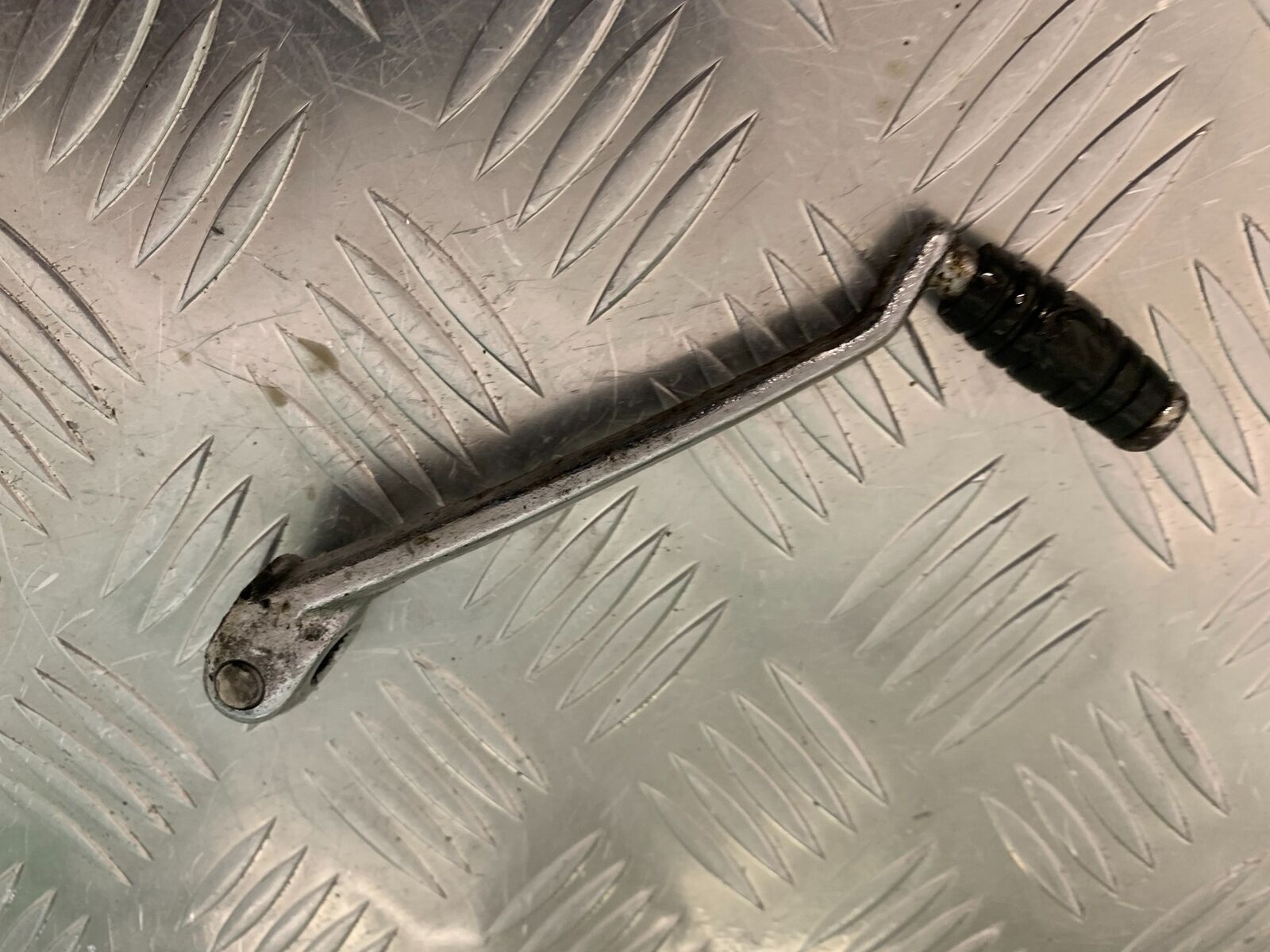 SUZUKI GS750 E GS 750E GEAR LEVER  YEAR 1979  (STOCK 959)