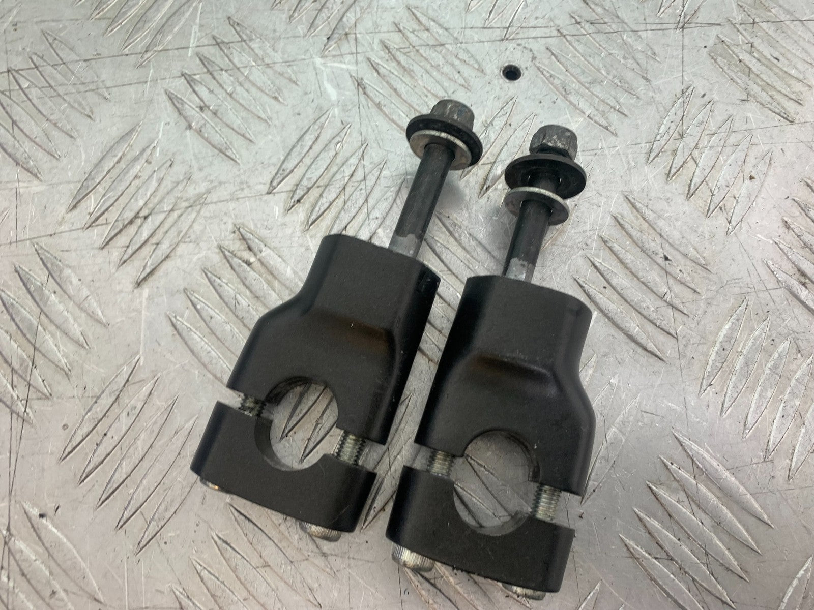 YAMAHA XJ6 XJ6-S HANDLEBAR RISERS  YEAR 2009-2015  (CMB1212)