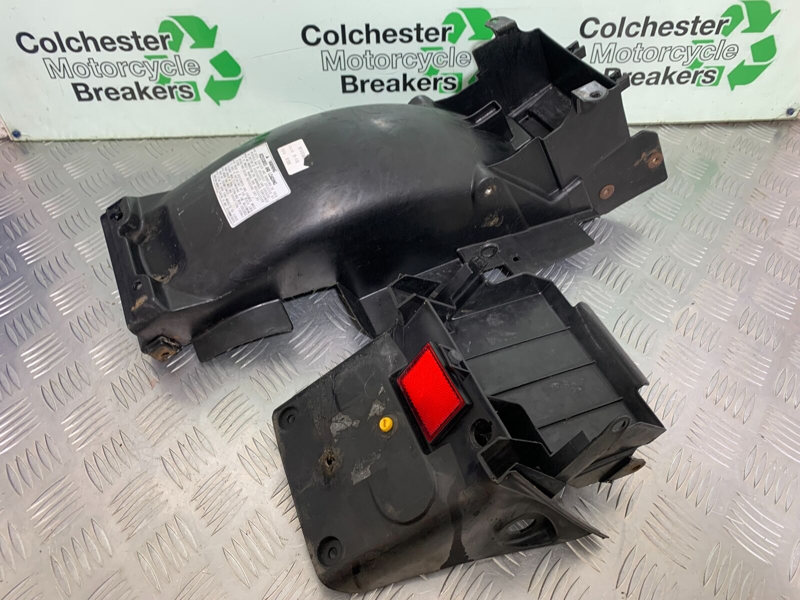 HONDA NTV 650 REVERE REAR MUDGUARD   YEAR 1988-1996 (CMB1025))