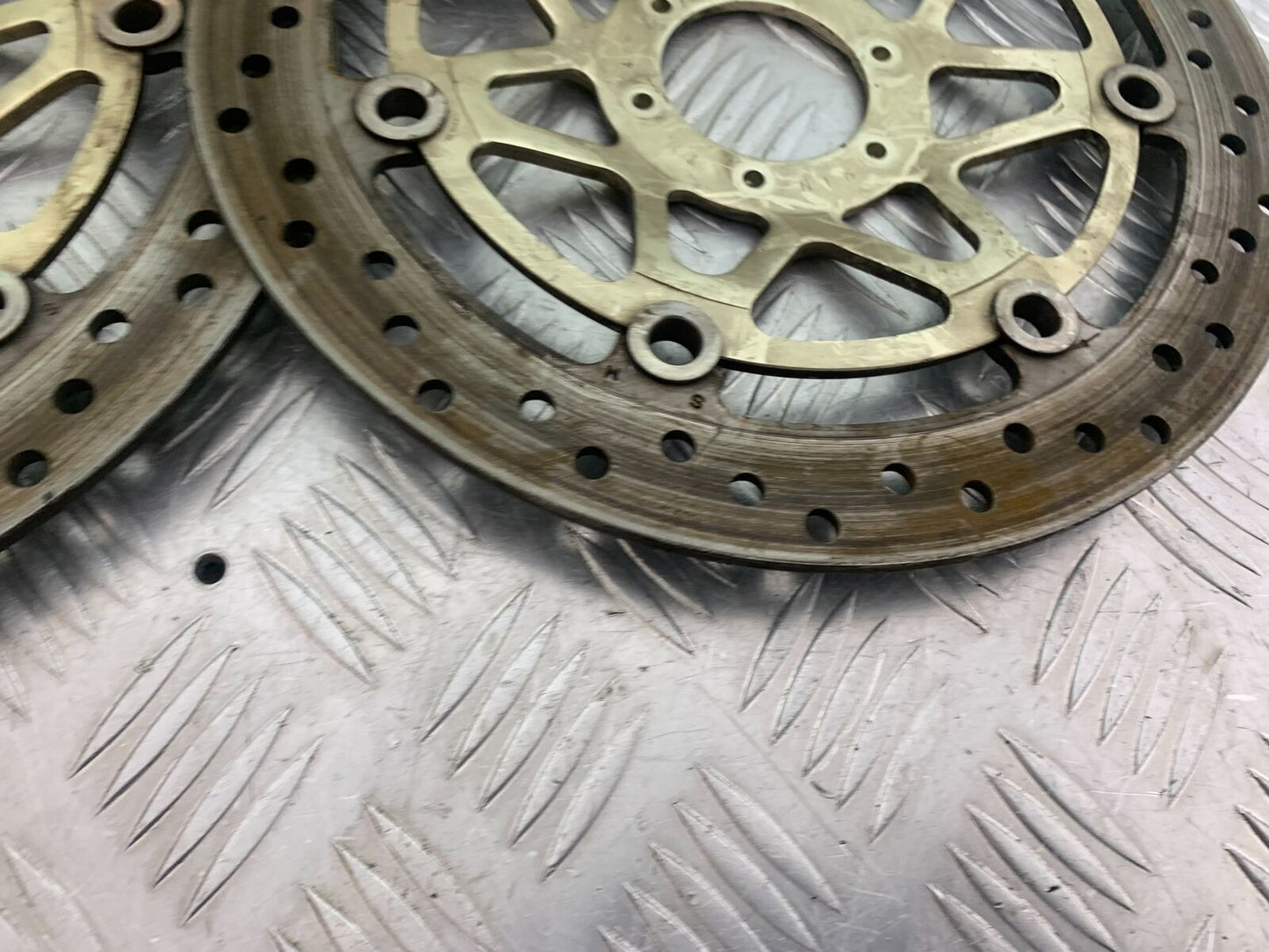 HONDA CBR1100 BLACKBIRD FRONT BRAKE DISCS  YEAR 1999-2005 (CMB1103)