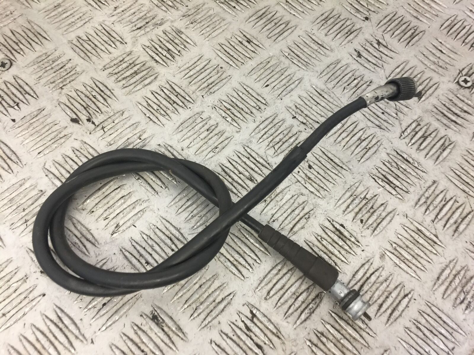 SUZUKI GSF1200  GSF 1200 BANDIT SPEEDO CABLE YEAR 1997 (STOCK 596)