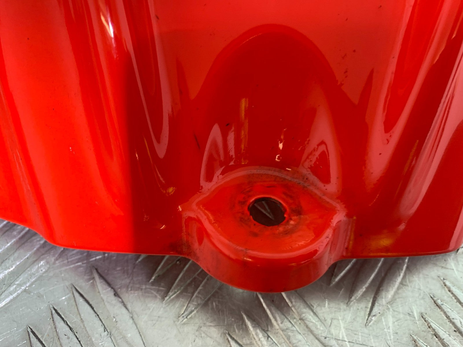 APRILIA RSV4 FACTORY FRONT TANK PANEL (DAMAGED) YEAR 2009-2012 (CMB1224)