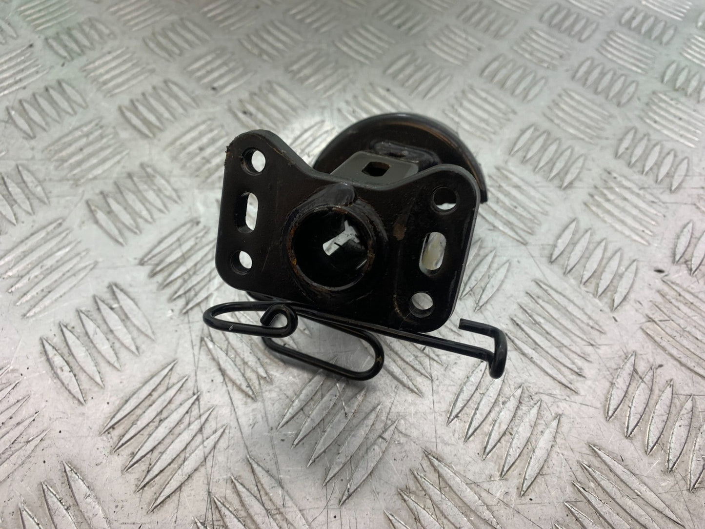 YAMAHA NMAX-125 N MAX 125 HANDLEBAR STEM STEERING STEM YEAR 2015-2020  (CMB1231)