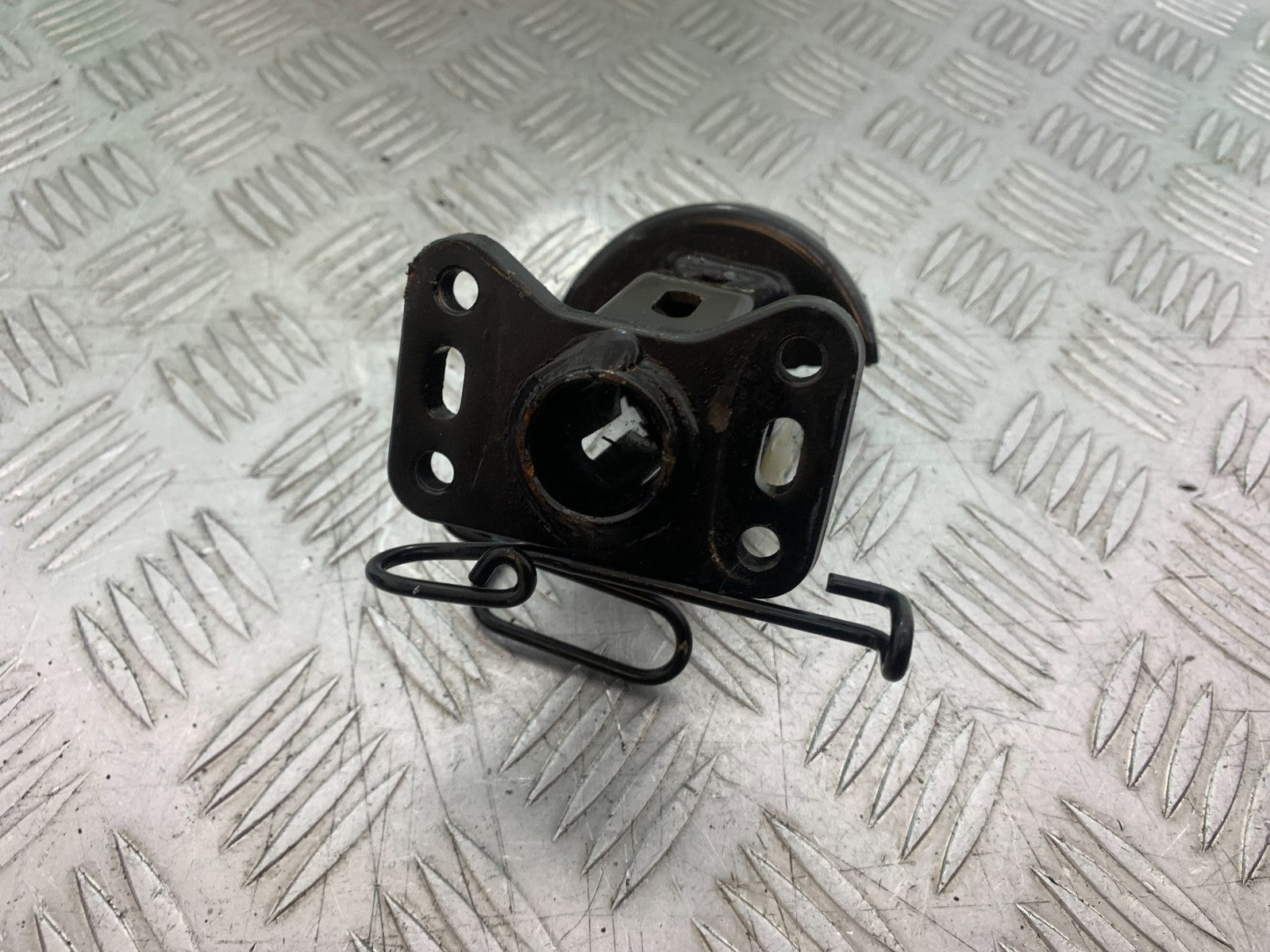 YAMAHA NMAX-125 N MAX 125 HANDLEBAR STEM STEERING STEM YEAR 2015-2020  (CMB1231)