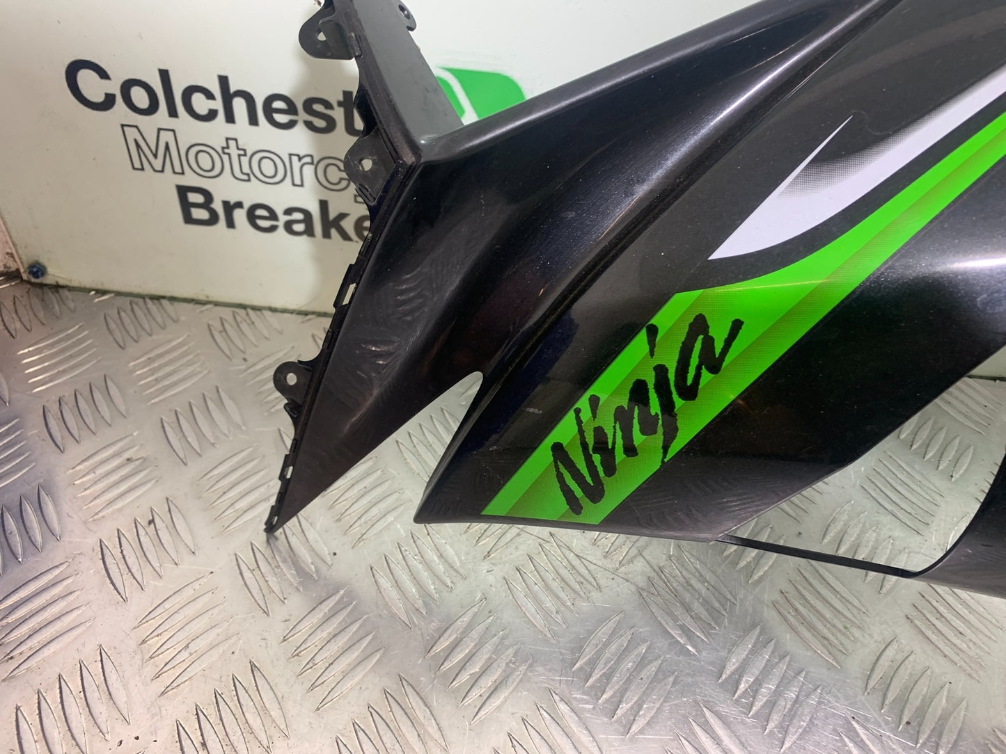KAWASAKI ZX6R LEFT FAIRING PANEL  YEAR 2009-2012 (CMB1136)