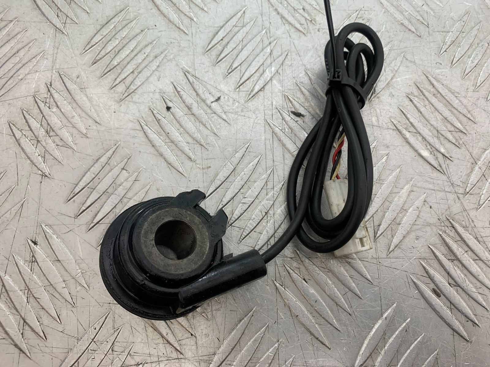 YAMAHA FZS600 FAZER 600 SPEEDO DRIVE  YEAR 1998-2001 (CMB1267)