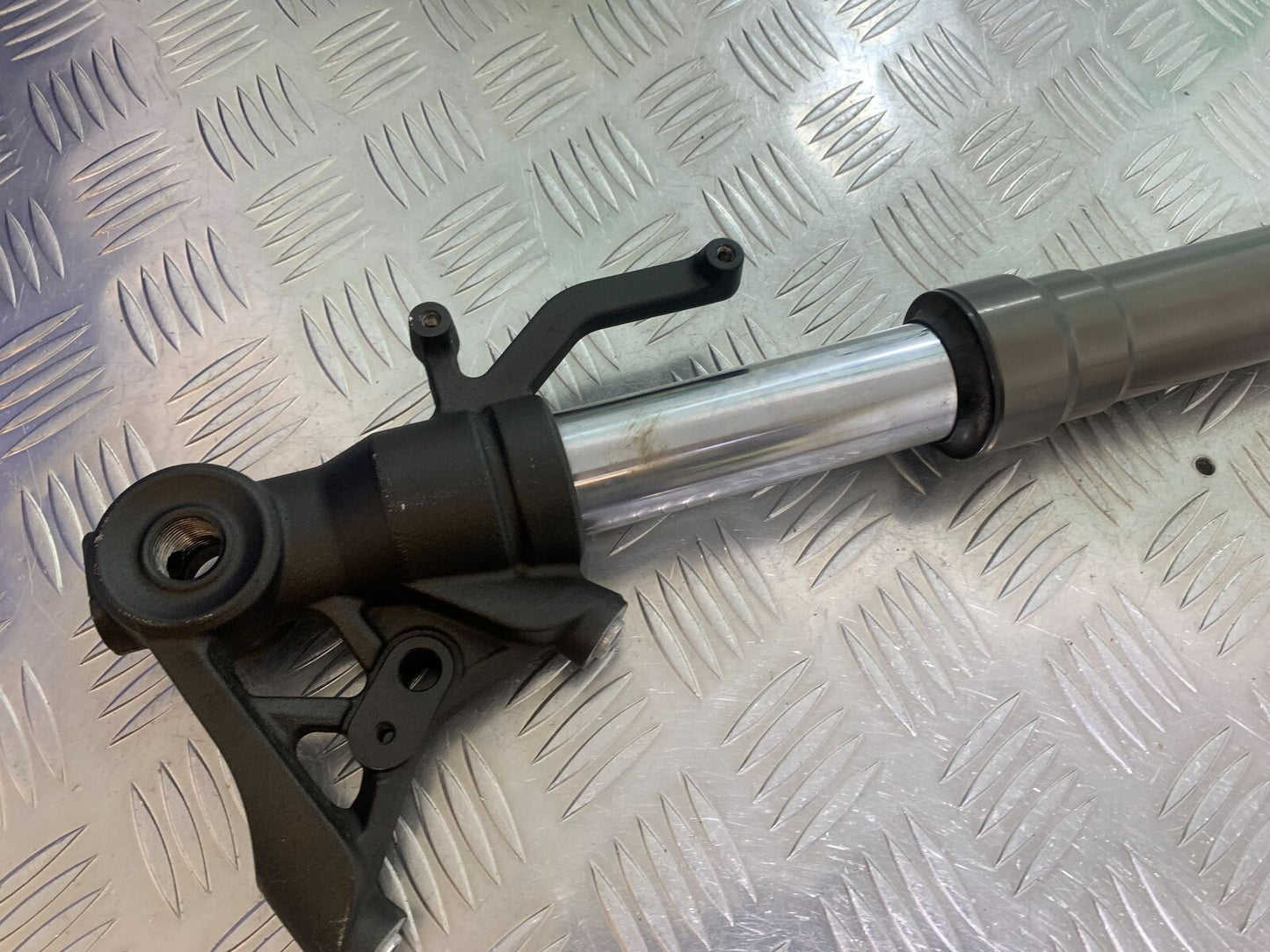 KAWASAKI Z1000 Z 1000 SX LEFT FORK  YEAR 2011-13 (CMB1000)
