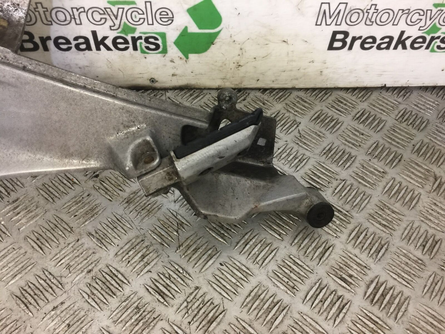 HONDA ST1100 ST 1100 PAN EUROPEAN LEFT HANGER YEAR 1992 (STOCK NO 584)