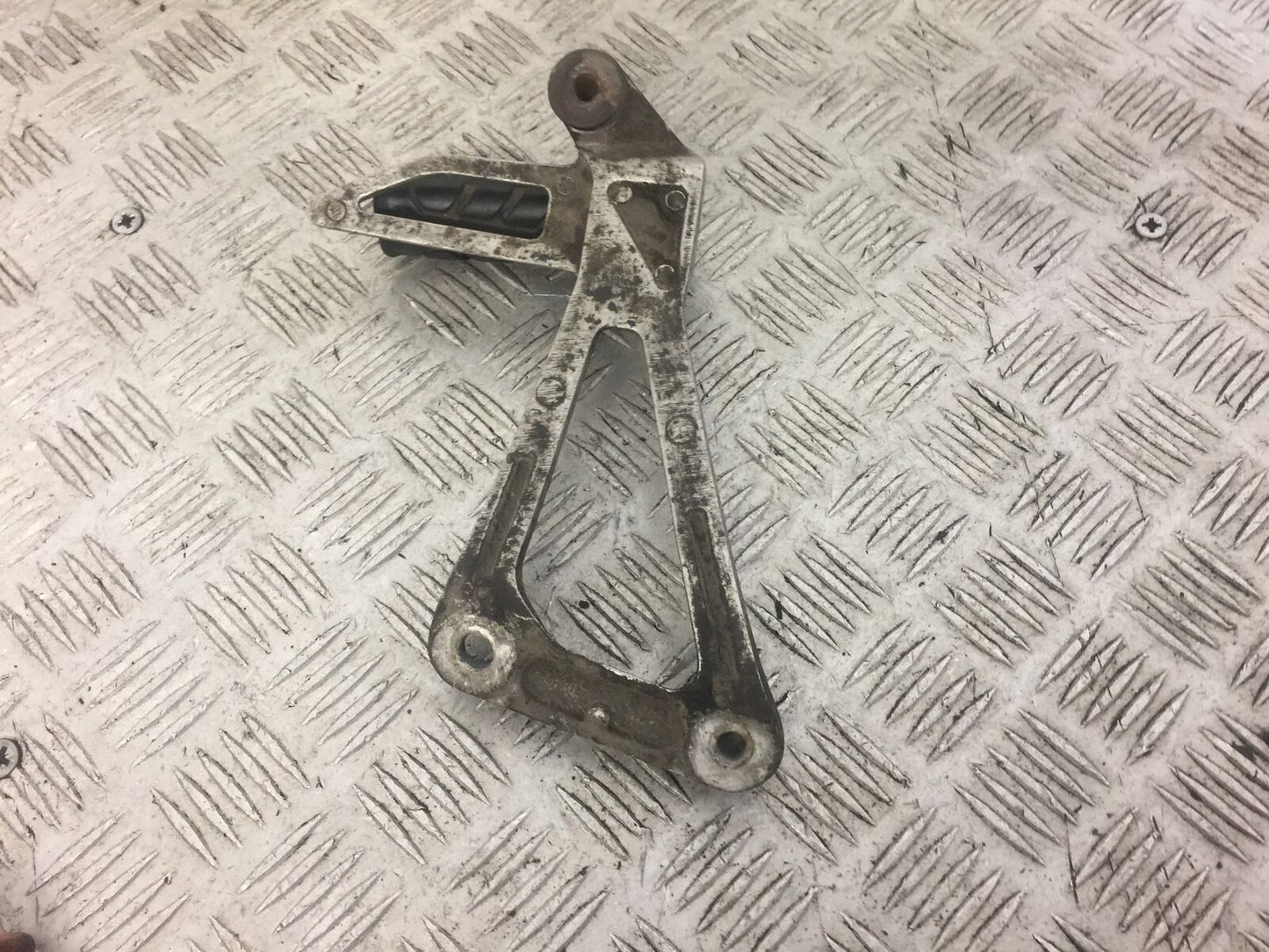 HONDA CBR 500 R  CBR500 R RIGHT REAR HANGER AND PEG  YEAR 2014  (STOCK 392)