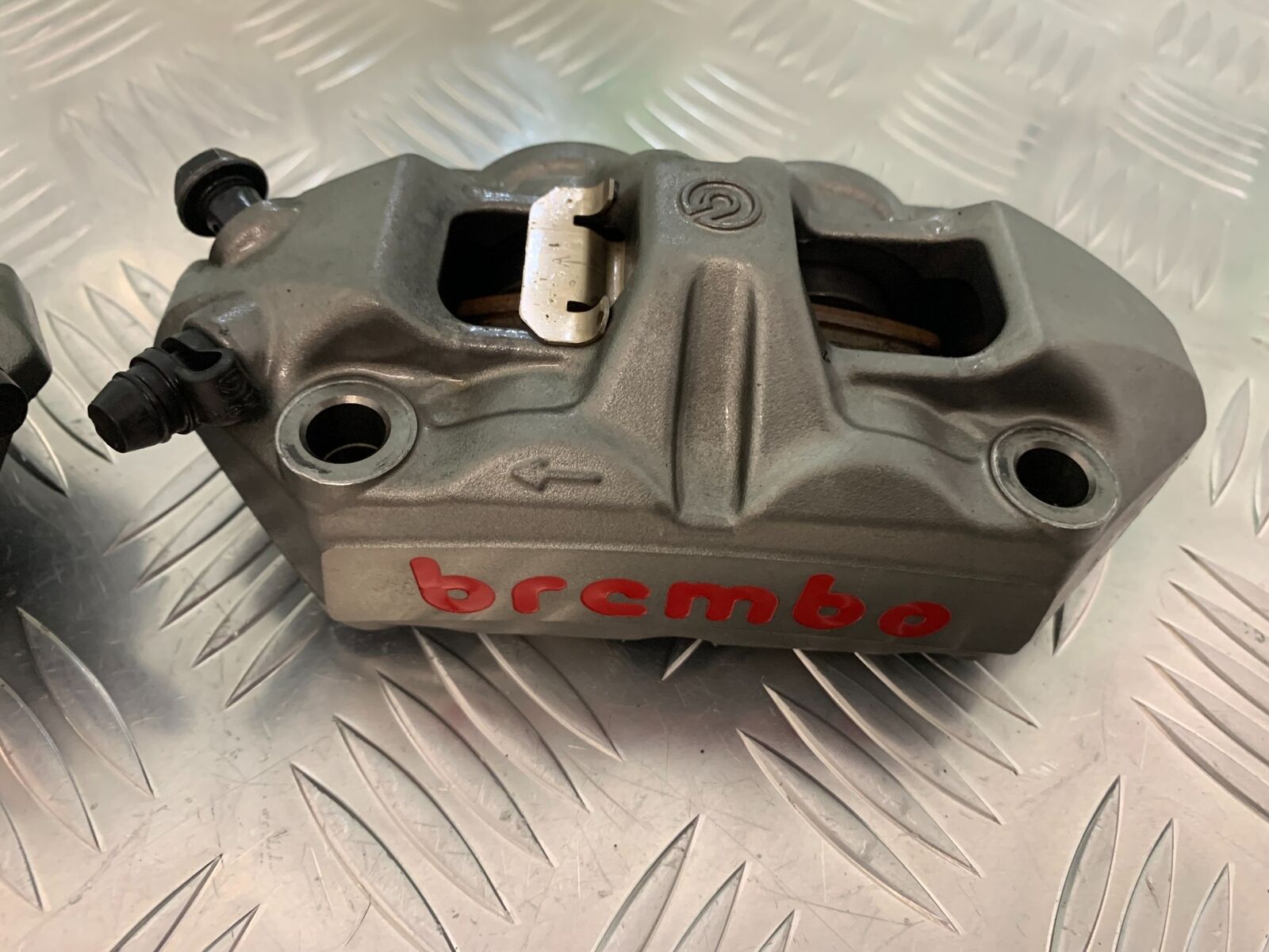 TRIUMPH SPEED TRIPLE R 1050 BREMBO FRONT CALIPERS  YEAR 2014 (STOCK 934)