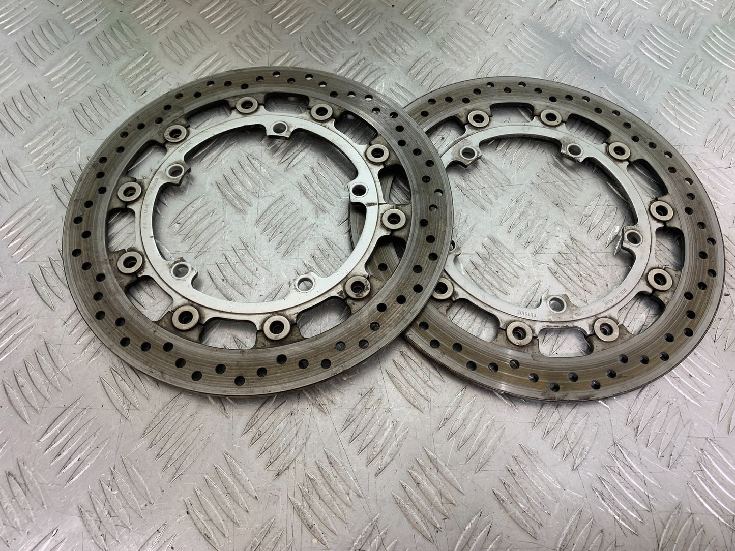 TRIUMPH 1050 SPRINT ST FRONT BRAKE DISCS  2003-2011 (CMB1285)