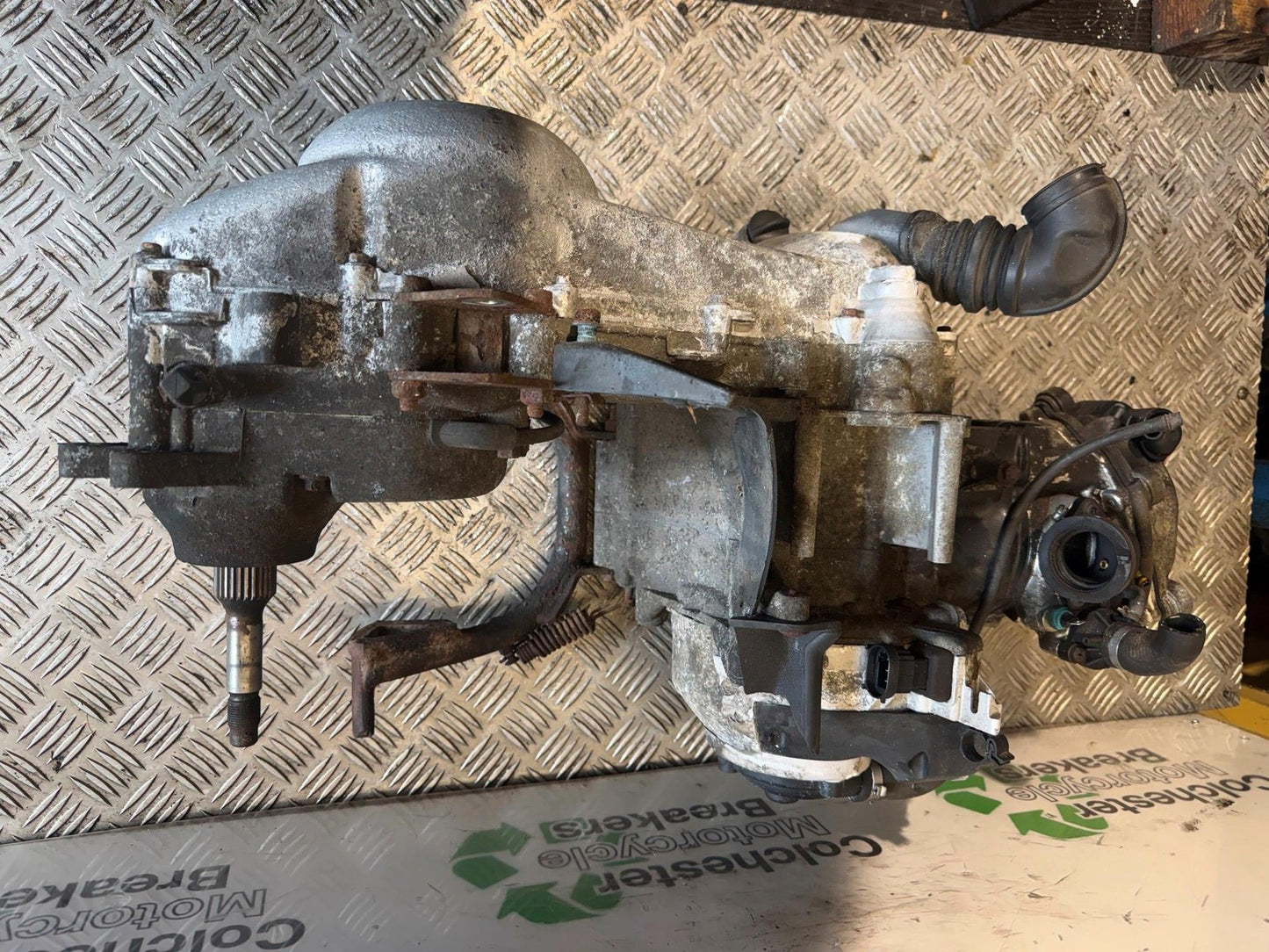 PIAGGIO VESPA GT125 L ENGINE YEAR 2003 - 2006 (CMB1300)