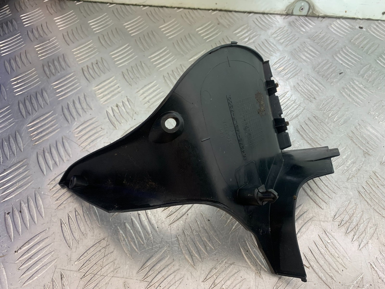 HONDA NT650 V DEAUVILLE LEFT TOP FAIRING INFILL PANEL   YEAR 1999 (CMB1268)