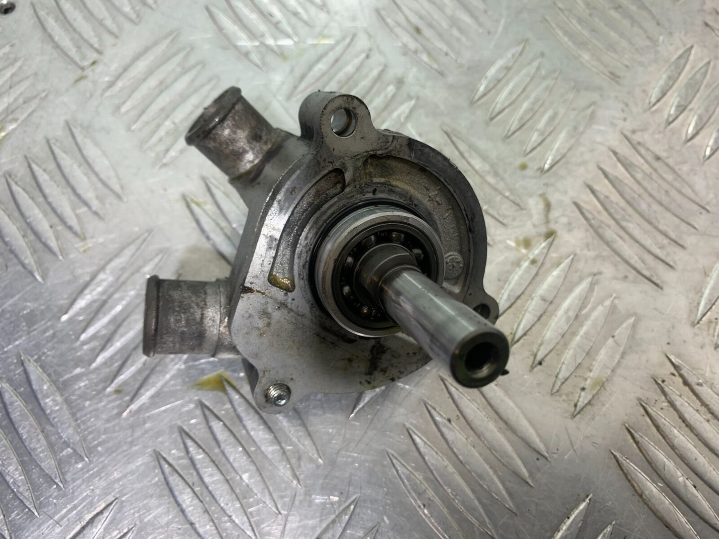 HUSQVARNA TE630 TE 630 WATER PUMP YEAR 2010-11 (CMB1120)