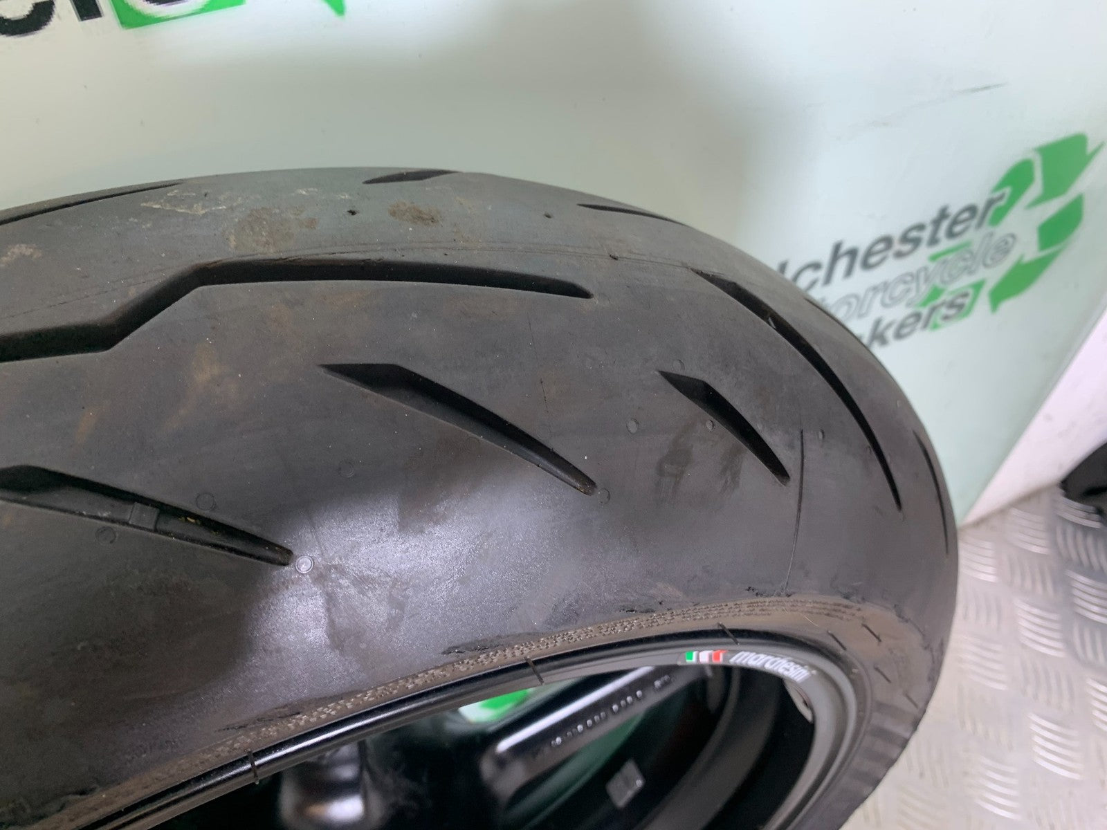 KTM 690 DUKE R LC4 REAR WHEEL YEAR 2012-2015  (CMB1180)