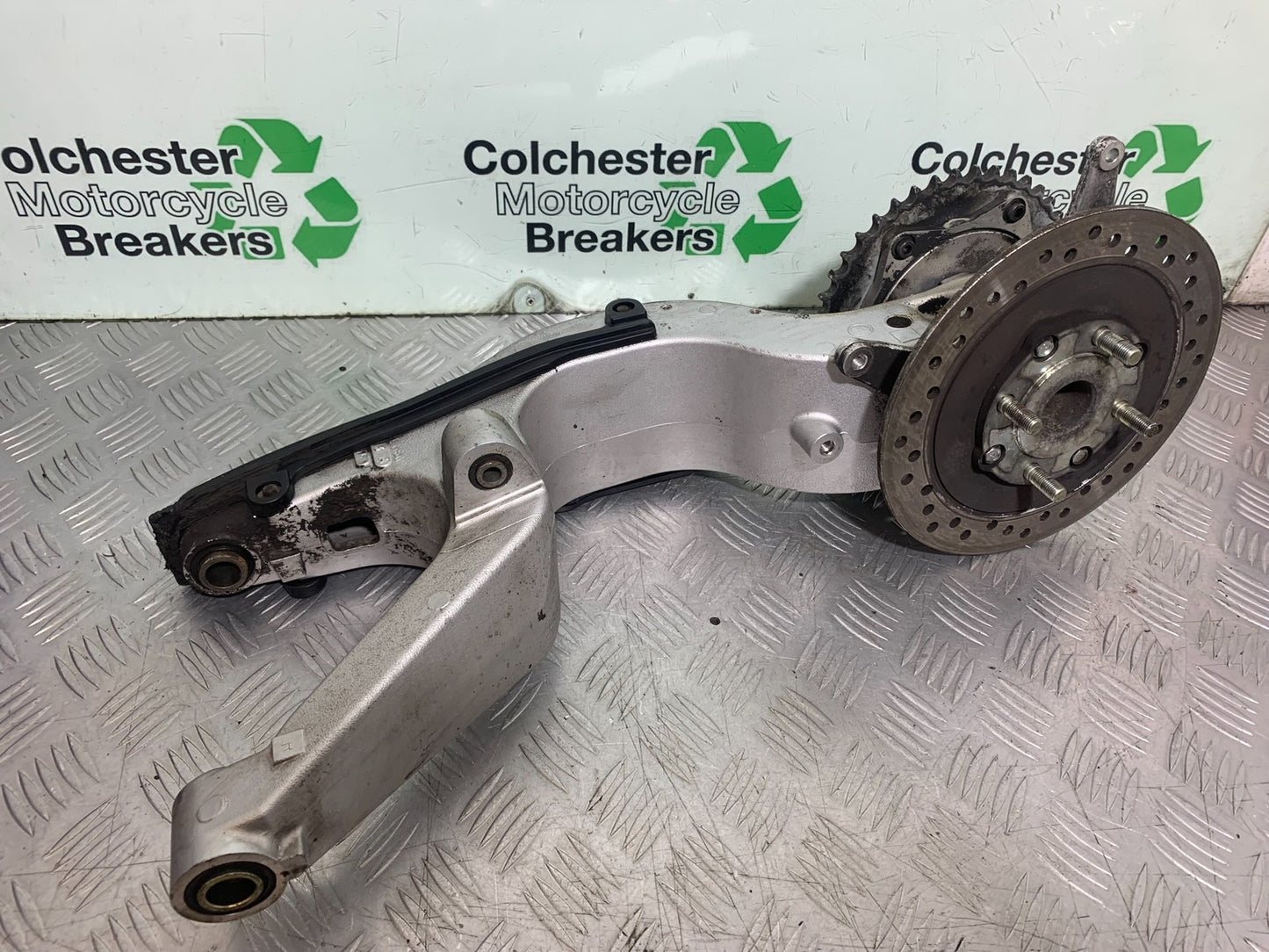 HONDA VFR800 PRE V-TEC SWINGARM  YEAR 1998-2001 (CMB1233)