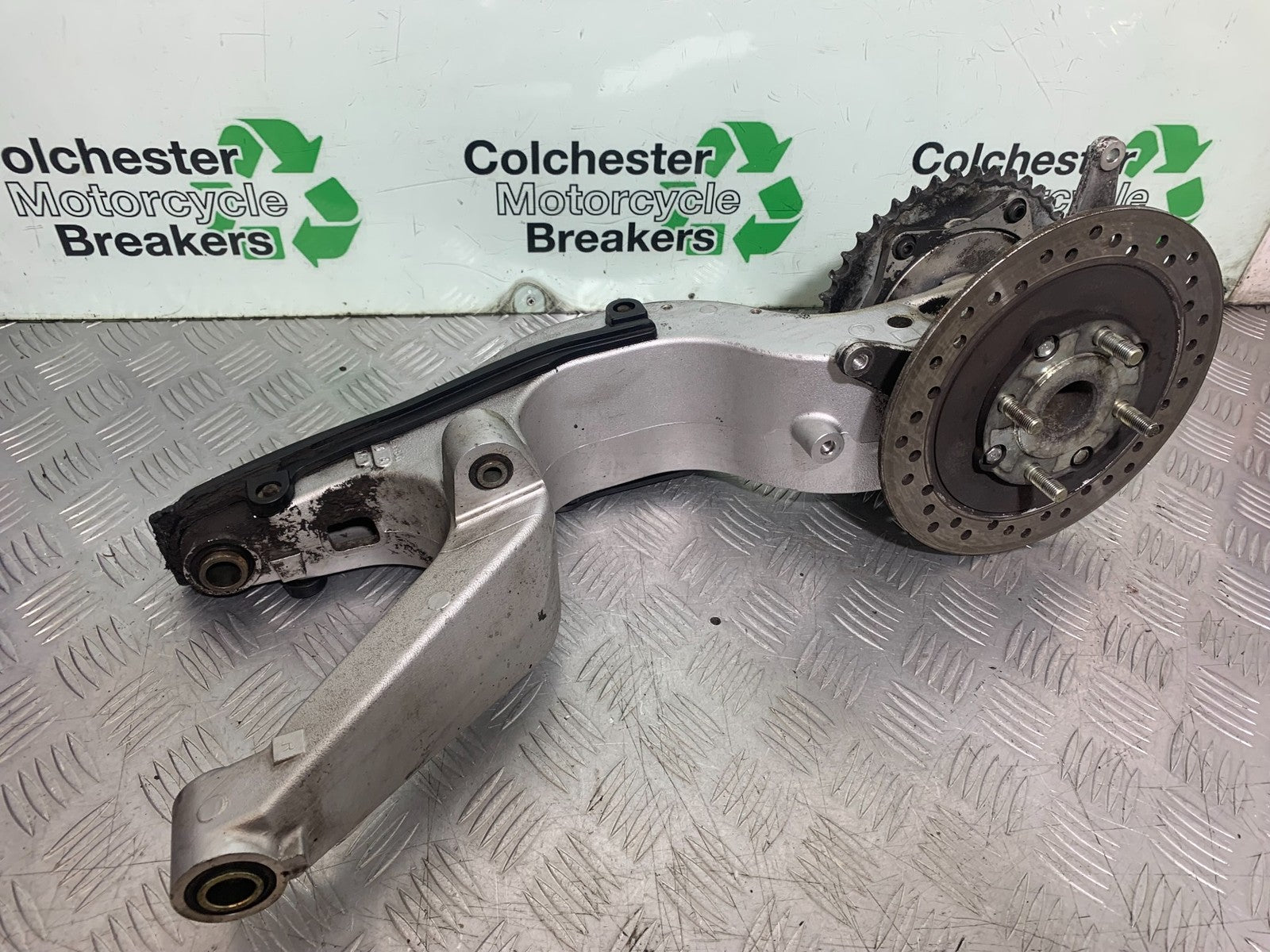 HONDA VFR800 PRE V-TEC SWINGARM  YEAR 1998-2001 (CMB1233)