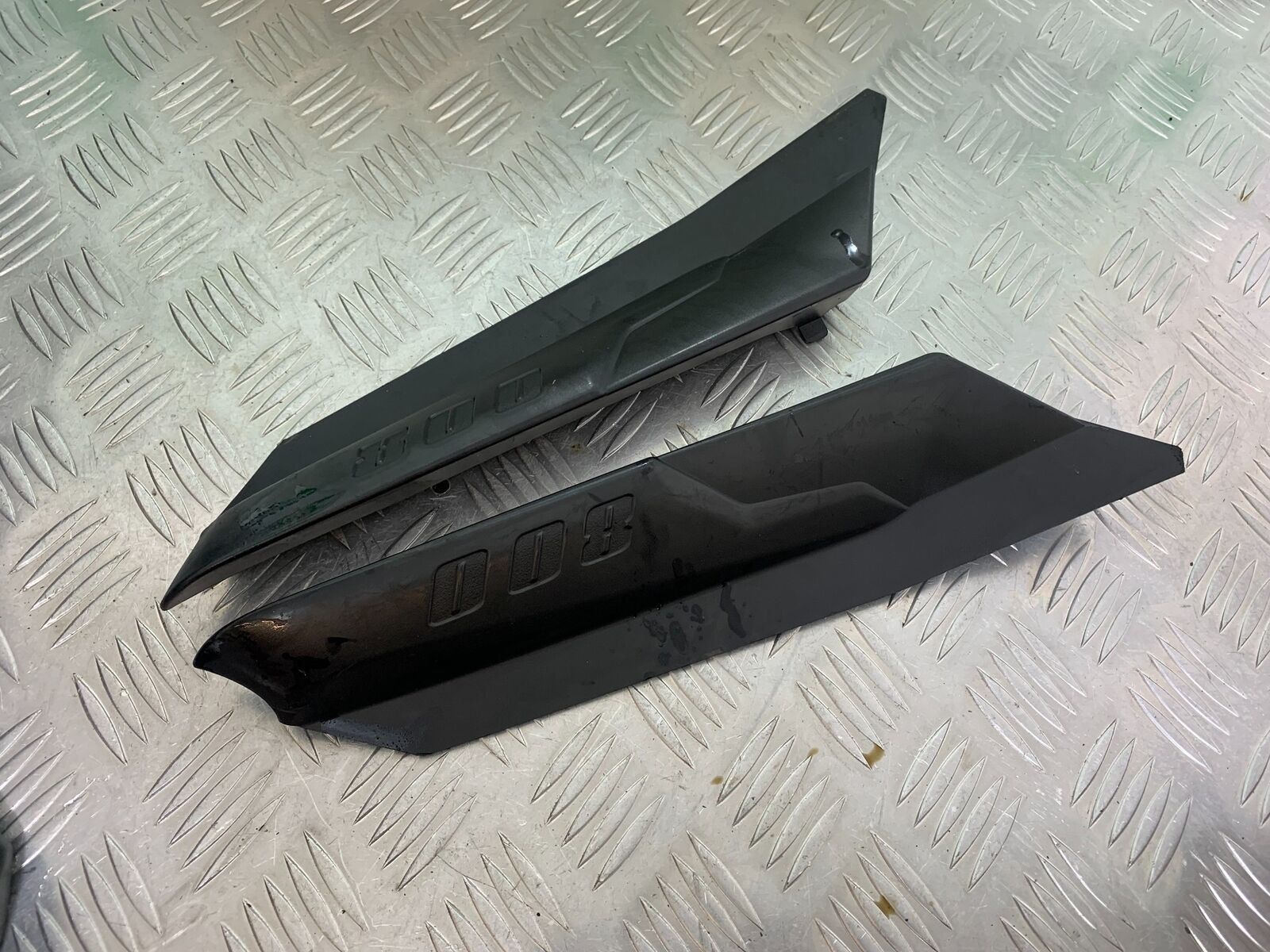 TRIUMPH TIGER 800 XC INFILL COVERS  YEAR 2011-2014 (CMB1022)