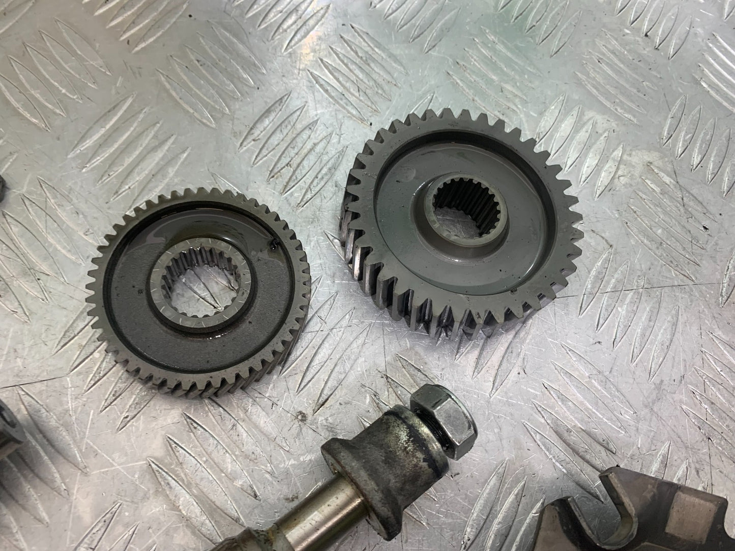 YAMAHA XMAX 300 VARIOUS ENGINE PARTS  YEAR 2017-2020 (CMB1218)