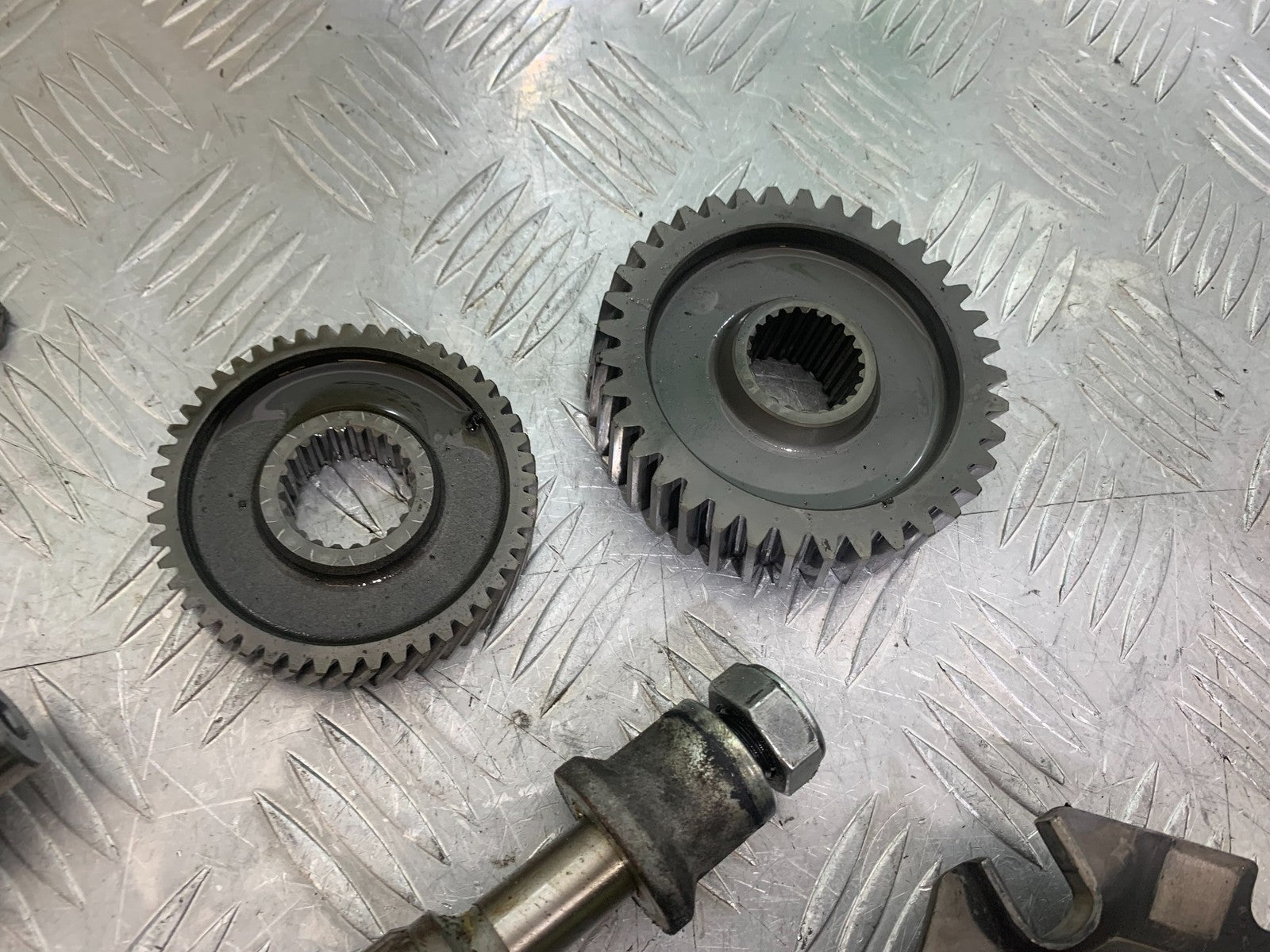 YAMAHA XMAX 300 VARIOUS ENGINE PARTS  YEAR 2017-2020 (CMB1218)