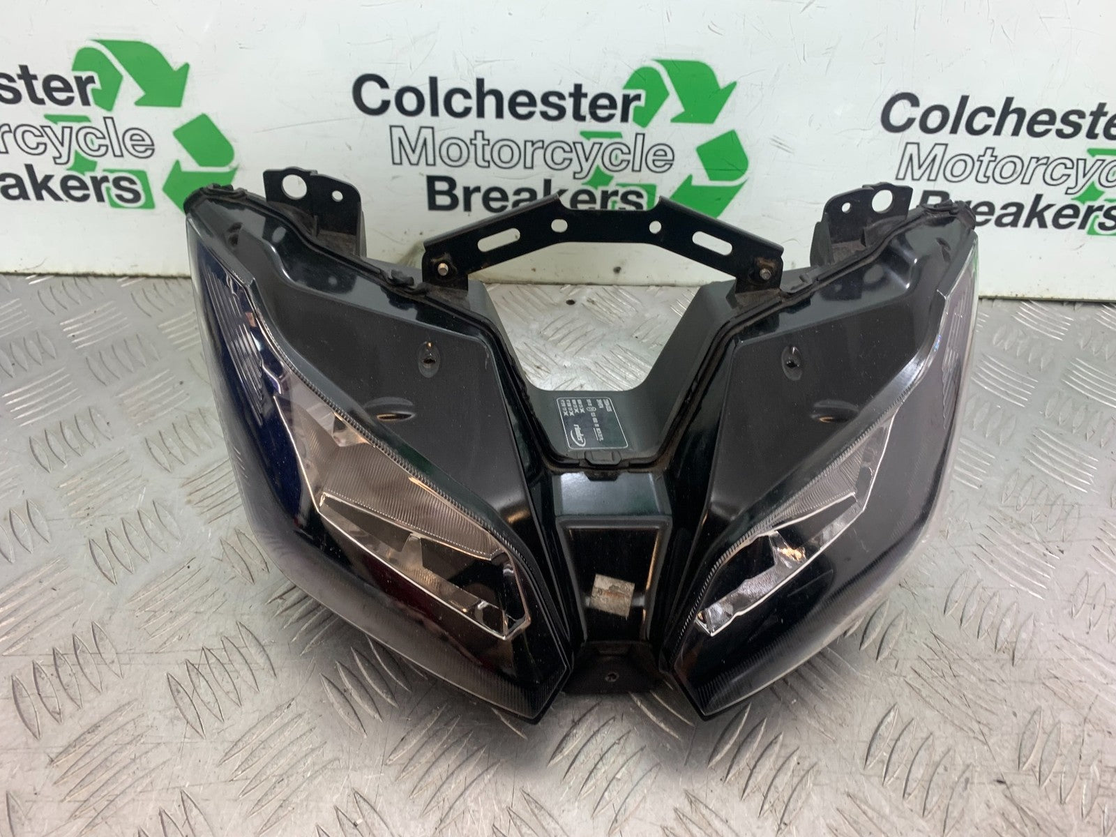 KAWASAKI 650 VERSYS HEADLIGHT YEAR 2015-2018 (CMB1288)