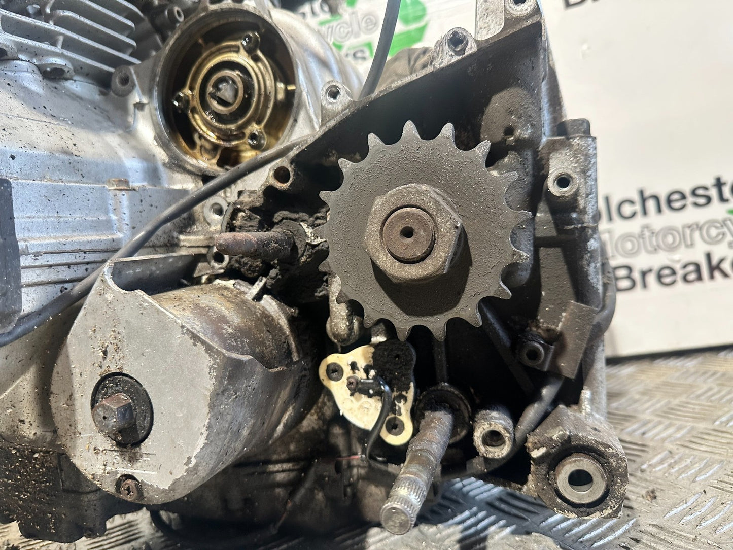 YAMAHA XJR1300 XJR 1300 ENGINE YEAR 1999-2003 (CMB1119)