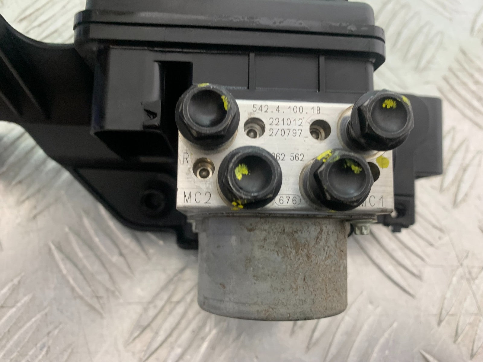 DUCATI 937 MONSTER ABS PUMP   YEAR 2021-2024 (CMB1270)