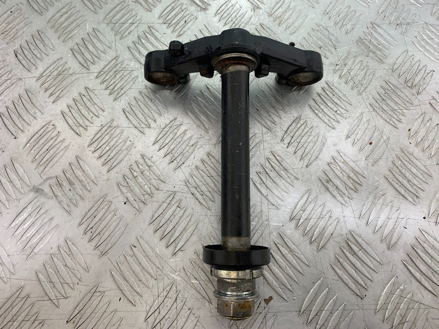 HONDA CBF125 CBF 125 BOTTOM YOKE   YEAR 2009-14 (CMB1182)