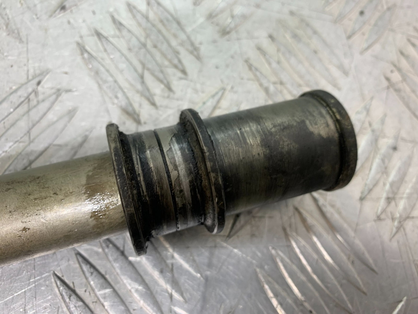KAWASAKI ZX10R ZX10 R FRONT WHEEL SPINDLE  2008-2010 (CMB1301)