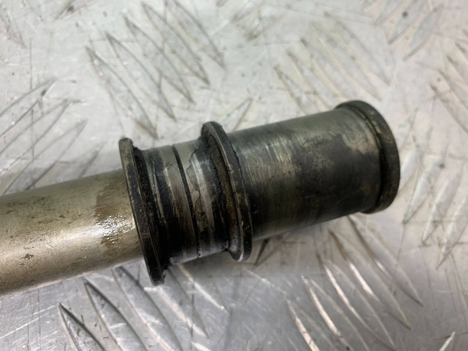 KAWASAKI ZX10R ZX10 R FRONT WHEEL SPINDLE  2008-2010 (CMB1301)