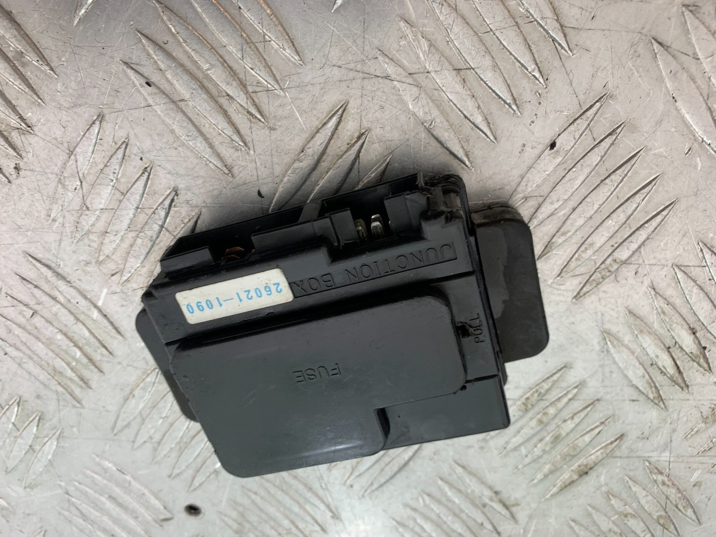KAWASAKI ZZR1100 D FUSE BOX YEAR 1993-2001 (CMB1189)