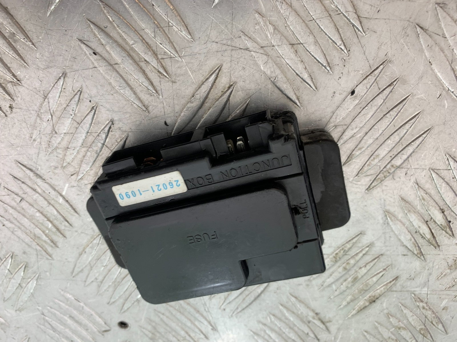 KAWASAKI ZZR1100 D FUSE BOX YEAR 1993-2001 (CMB1189)