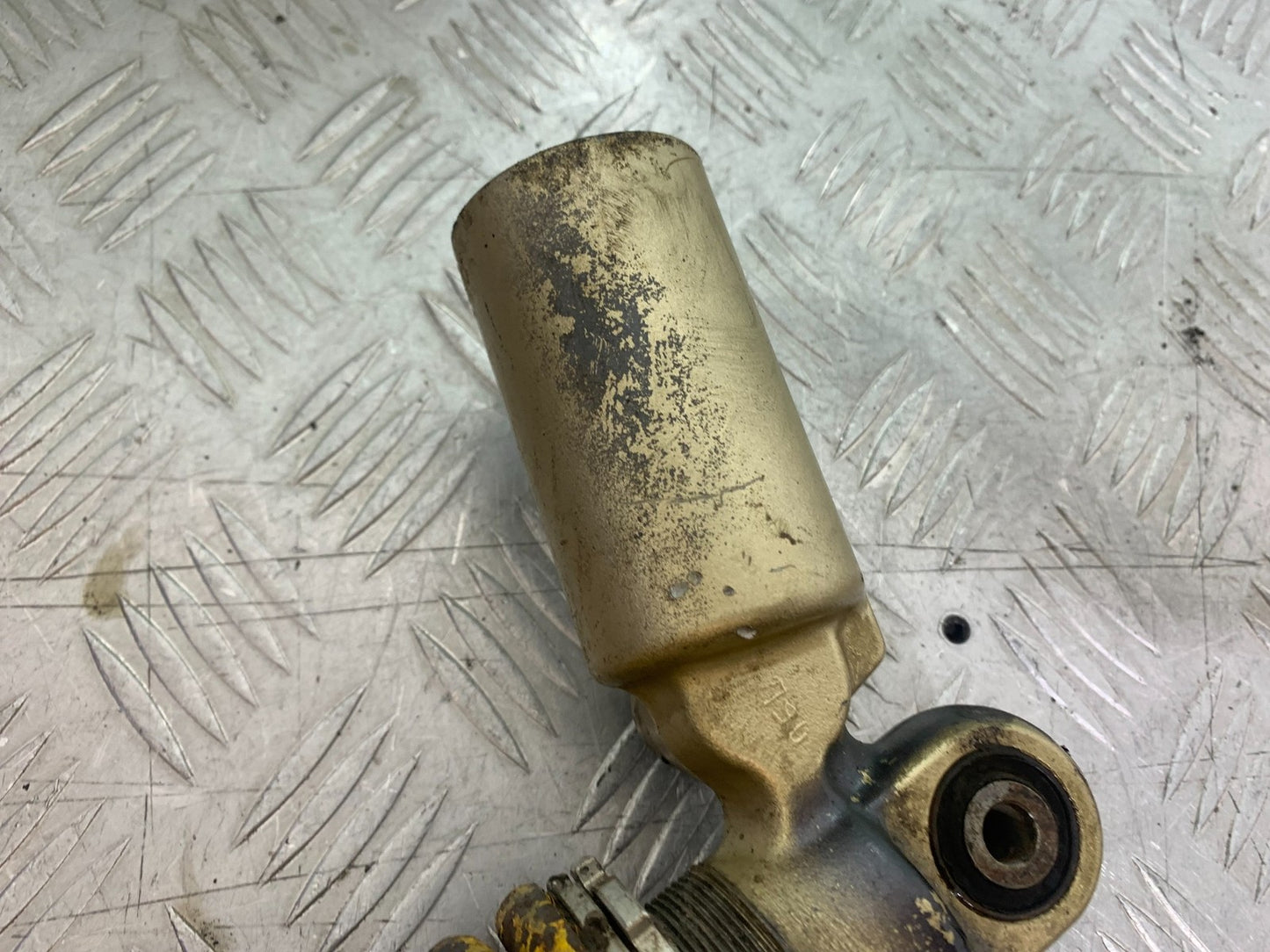 KAWASAKI ZX9R ZX9 C REAR SHOCK  YEAR 1998-99 (CMB1213)