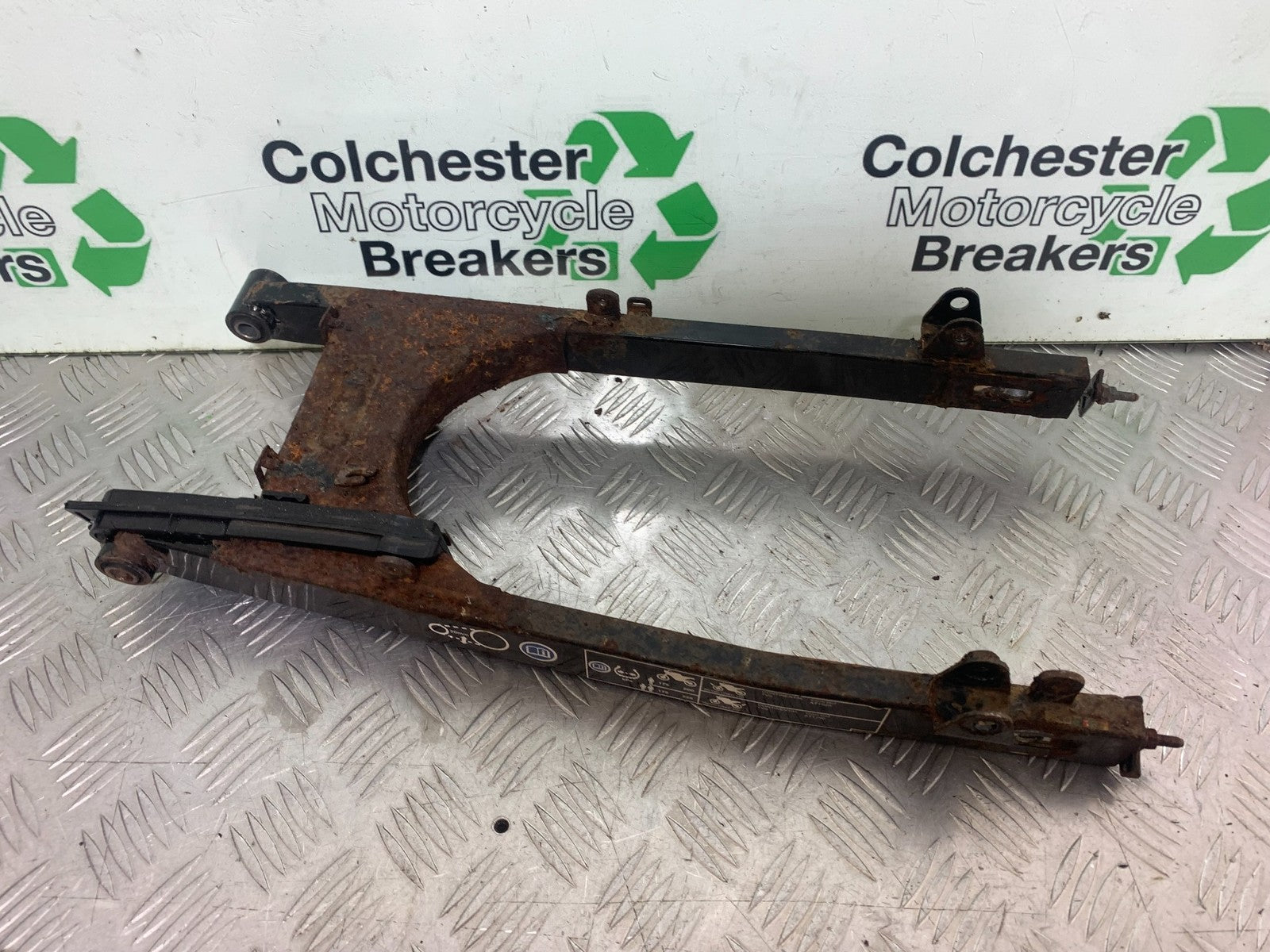 HONDA CBF125 CBF 125 SWINGARM YEAR 2009-14  (CMB1172)