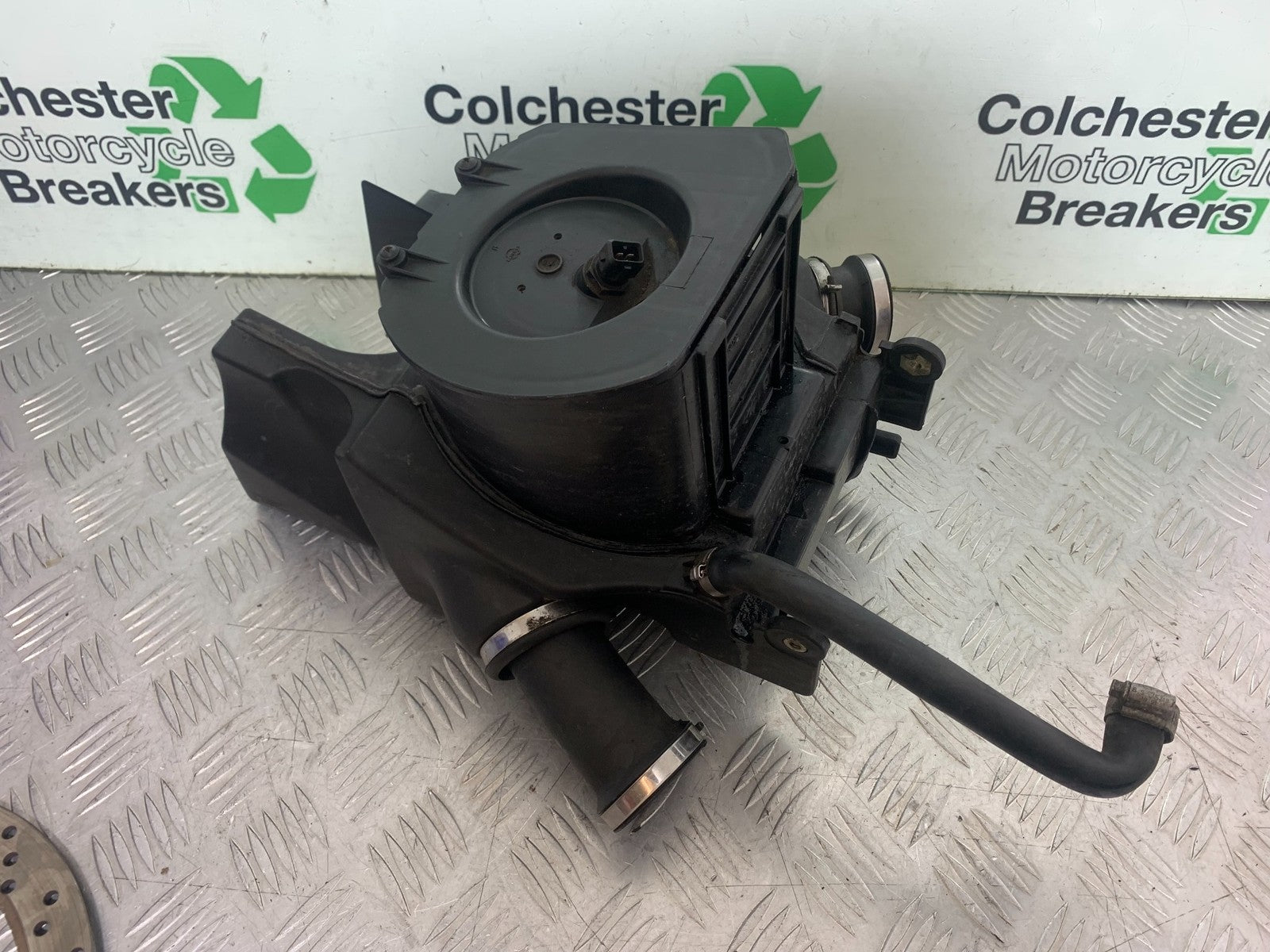 BMW R850 R R850R AIRBOX   YEAR 1994-2002 (CMB1170)
