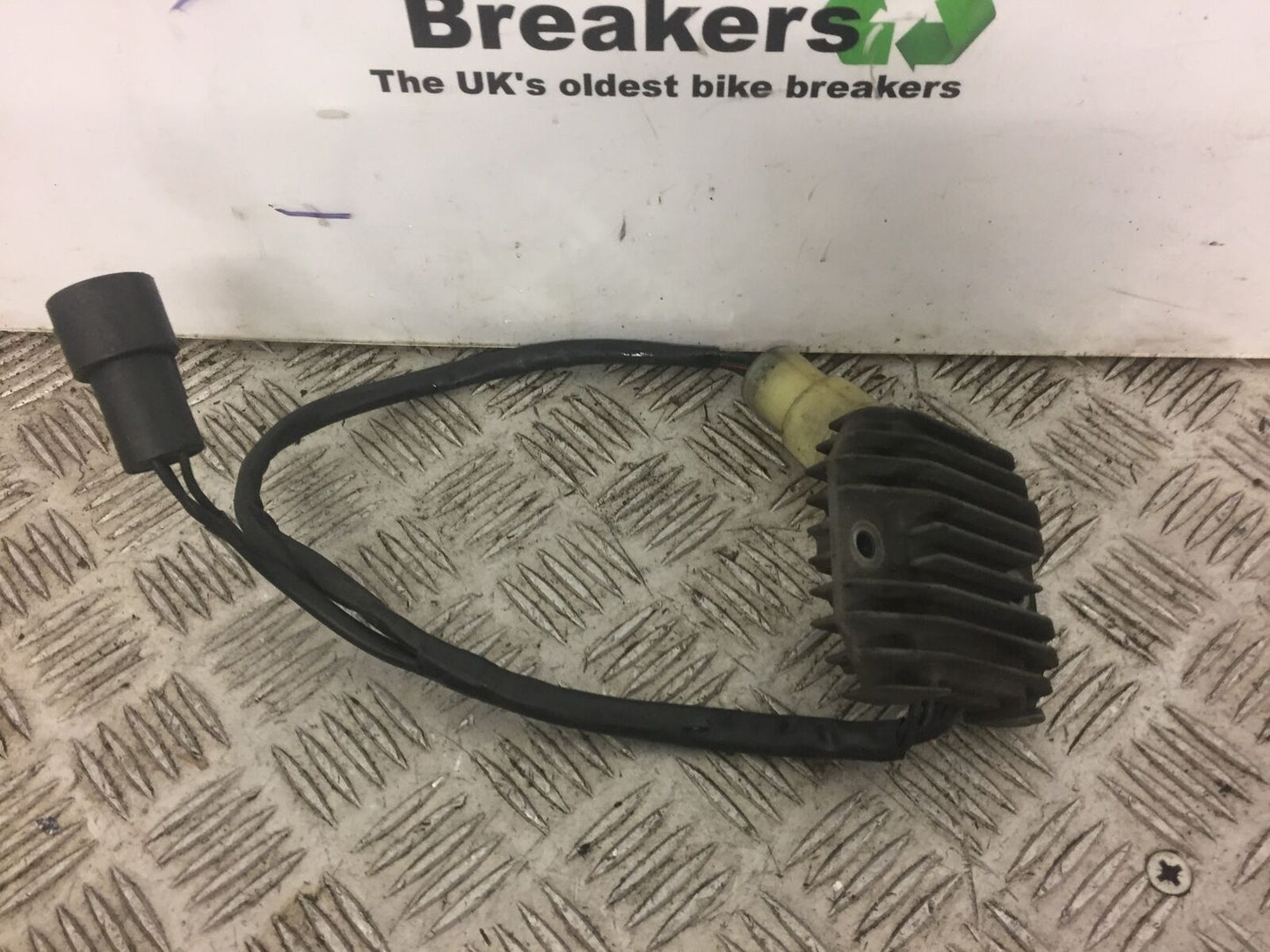 KAWASAKI ZX6R ZX6 J REGULATOR  YEAR 2000