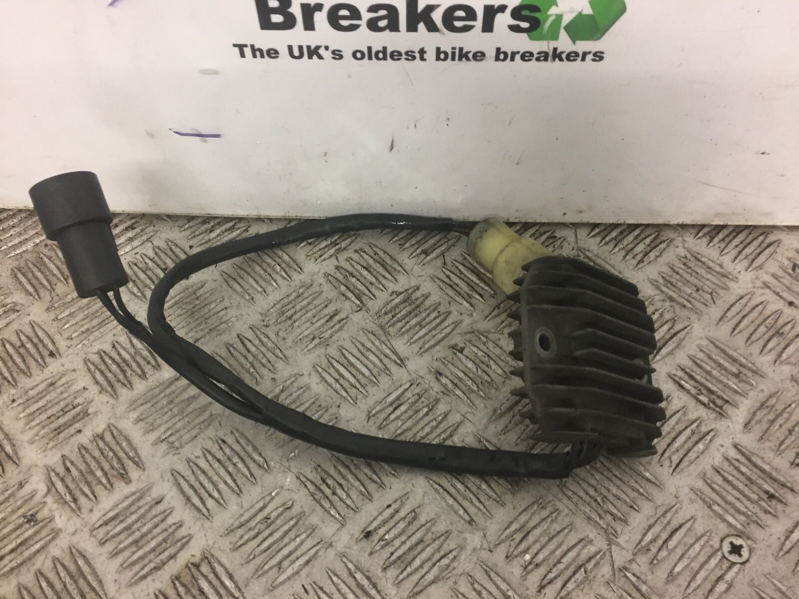 KAWASAKI ZX6R ZX6 J REGULATOR  YEAR 2000