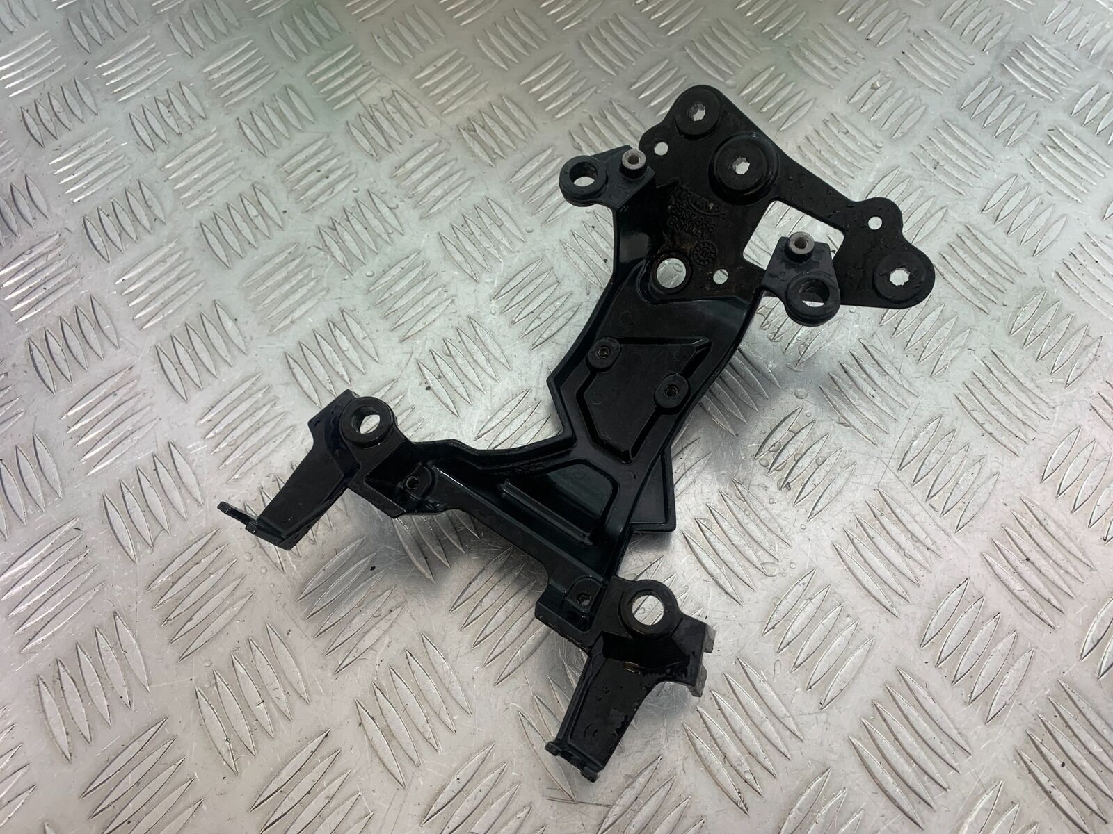 TRIUMPH TIGER 800 FAIRING BRACKET  YEAR 2011-2014 (CMB1113)