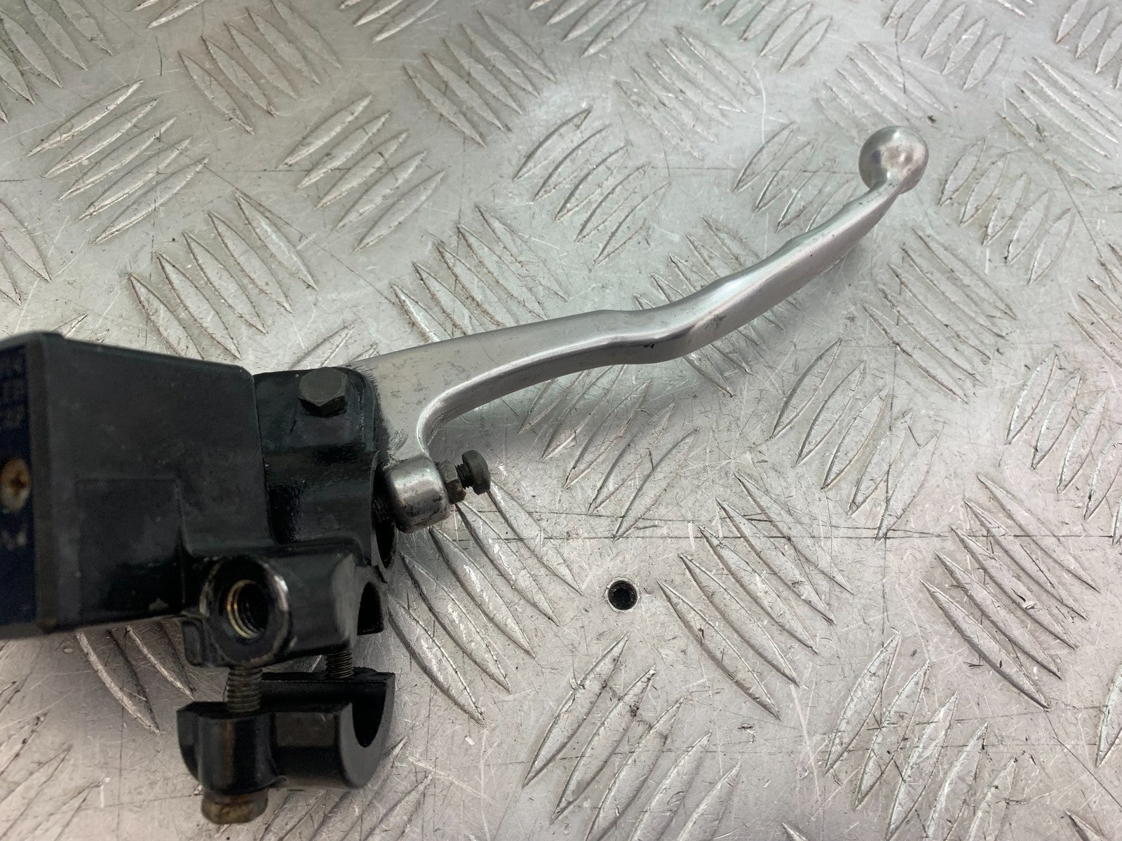 YAMAHA XV1100 XV 1100 VIRAGO FRONT BRAKE MASTER CYLINDER  1990-1999 (CMB1243)