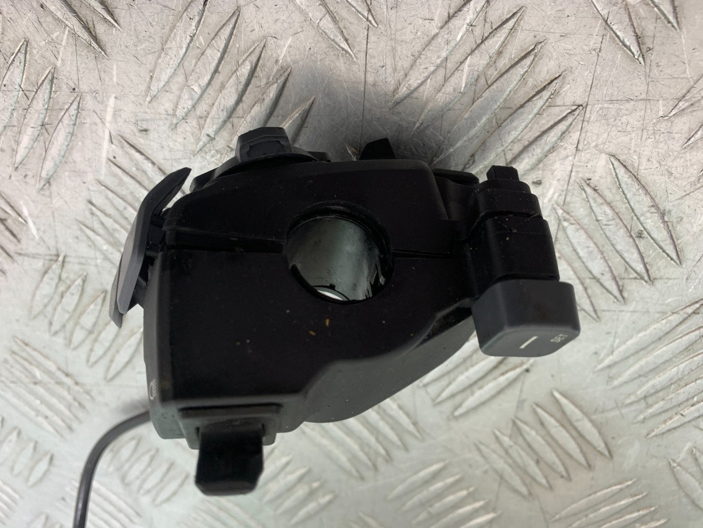 KTM 1290 SUPER DUKE R LEFT SWITCH GEAR  YEAR 2020-2024 (CMB1272)