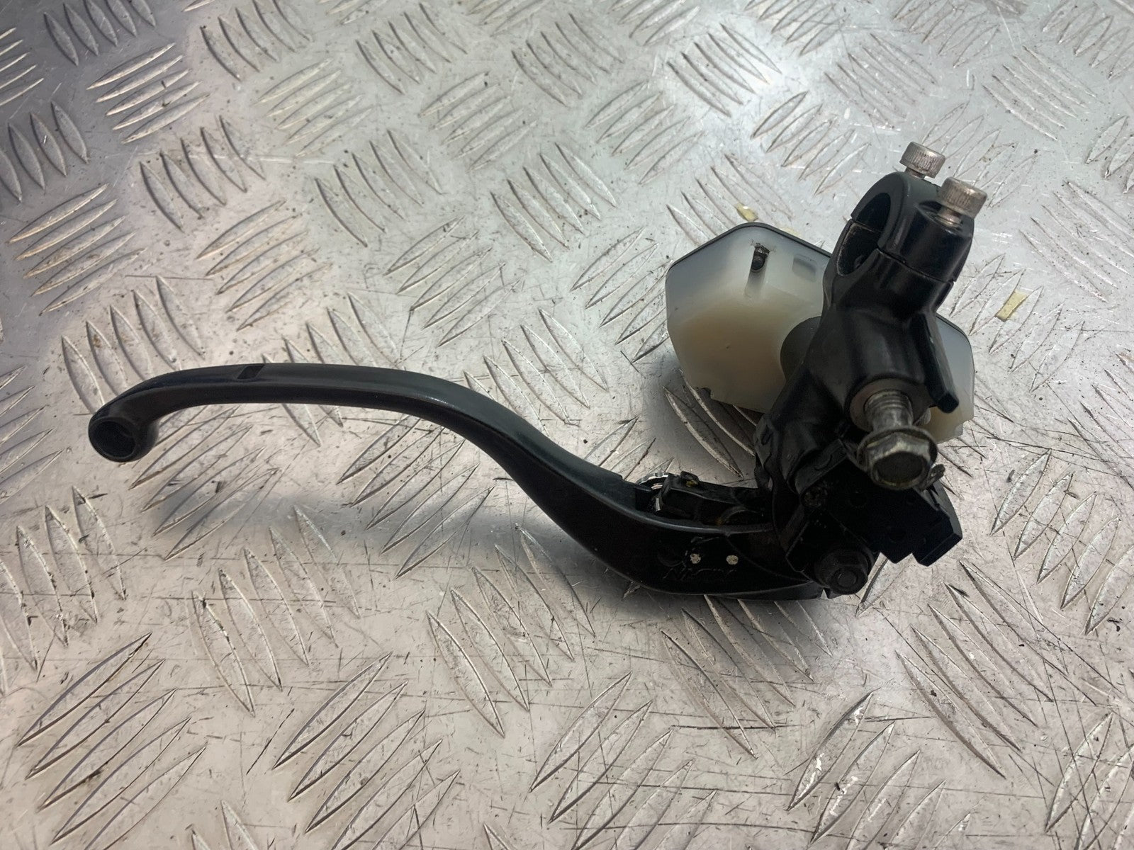 KAWASAKI GTR1400 GTR 1400 CLUTCH MASTER CYLINDER YEAR 2007-2009 (CMB1174)