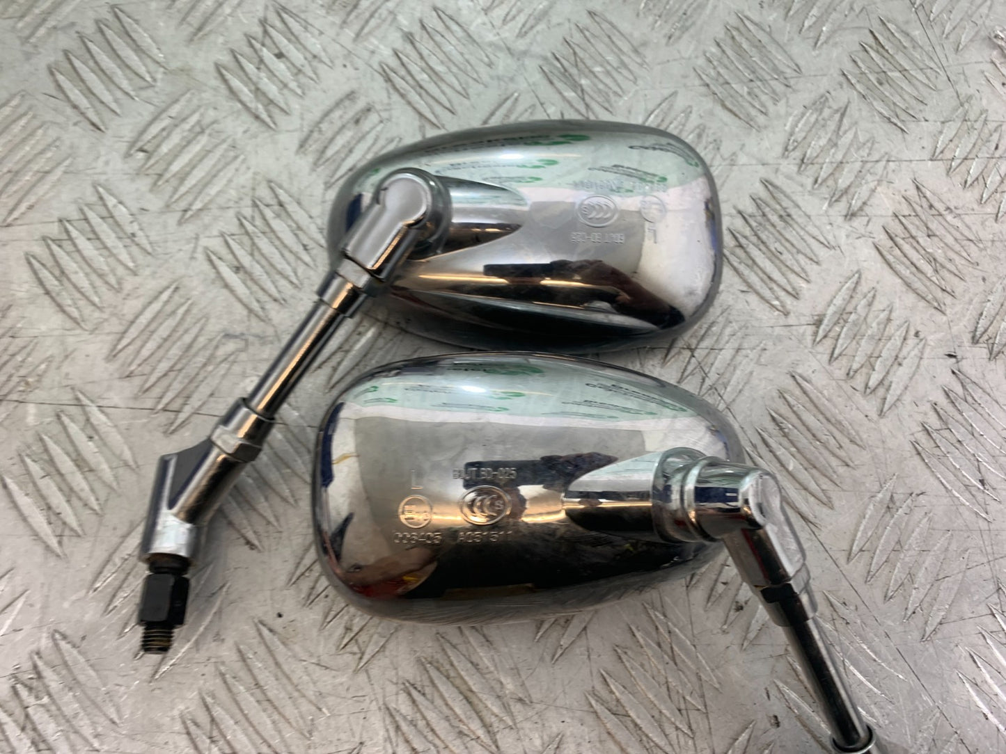 HONDA VT700 VT 700 SHADOW MIRRORS   YEAR 1984-85 (CMB1328)