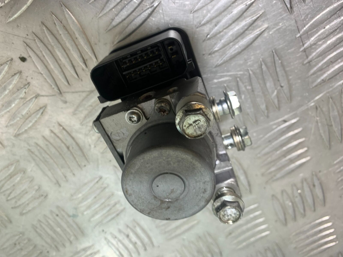 SUZUKI AN400 AN 400 BURGMAN ABS PUMP  YEAR 2017-2024 (CMB1118 )