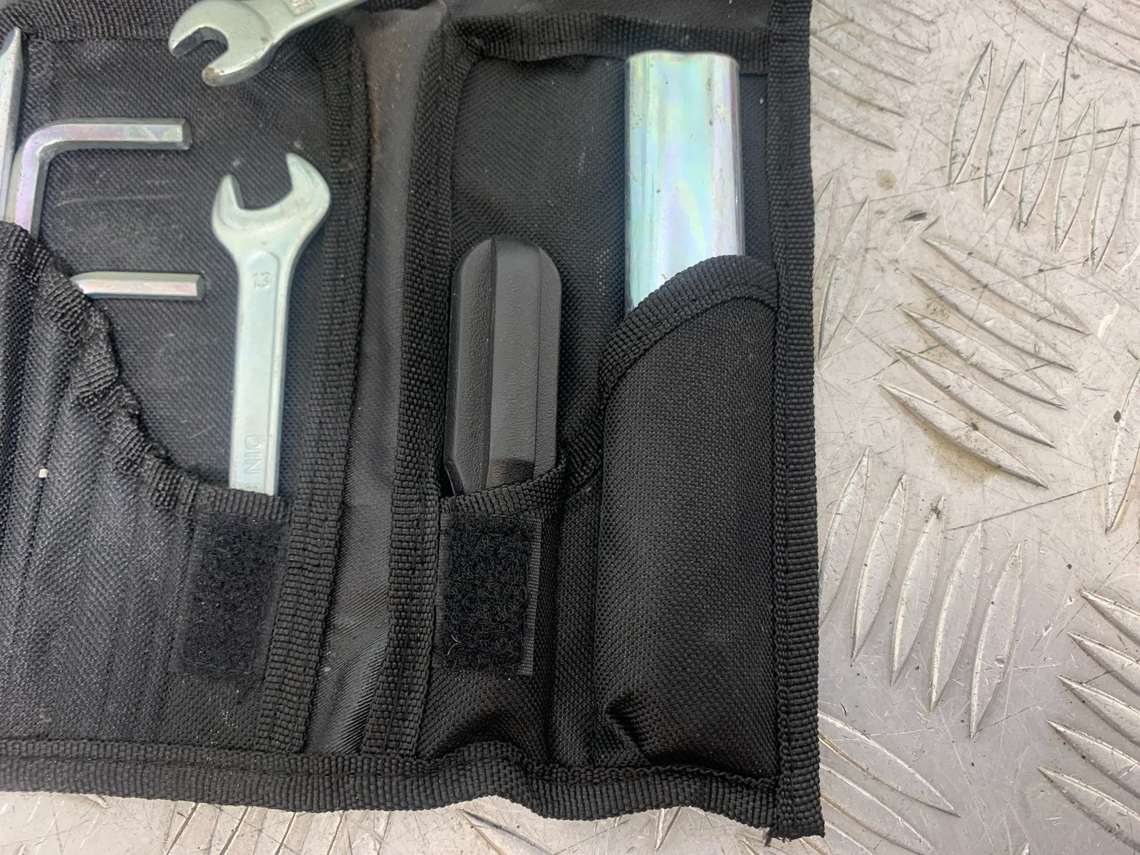 TRIUMPH TIGER 800 XRT TOOL KIT   2018-2020 (CMB1193)